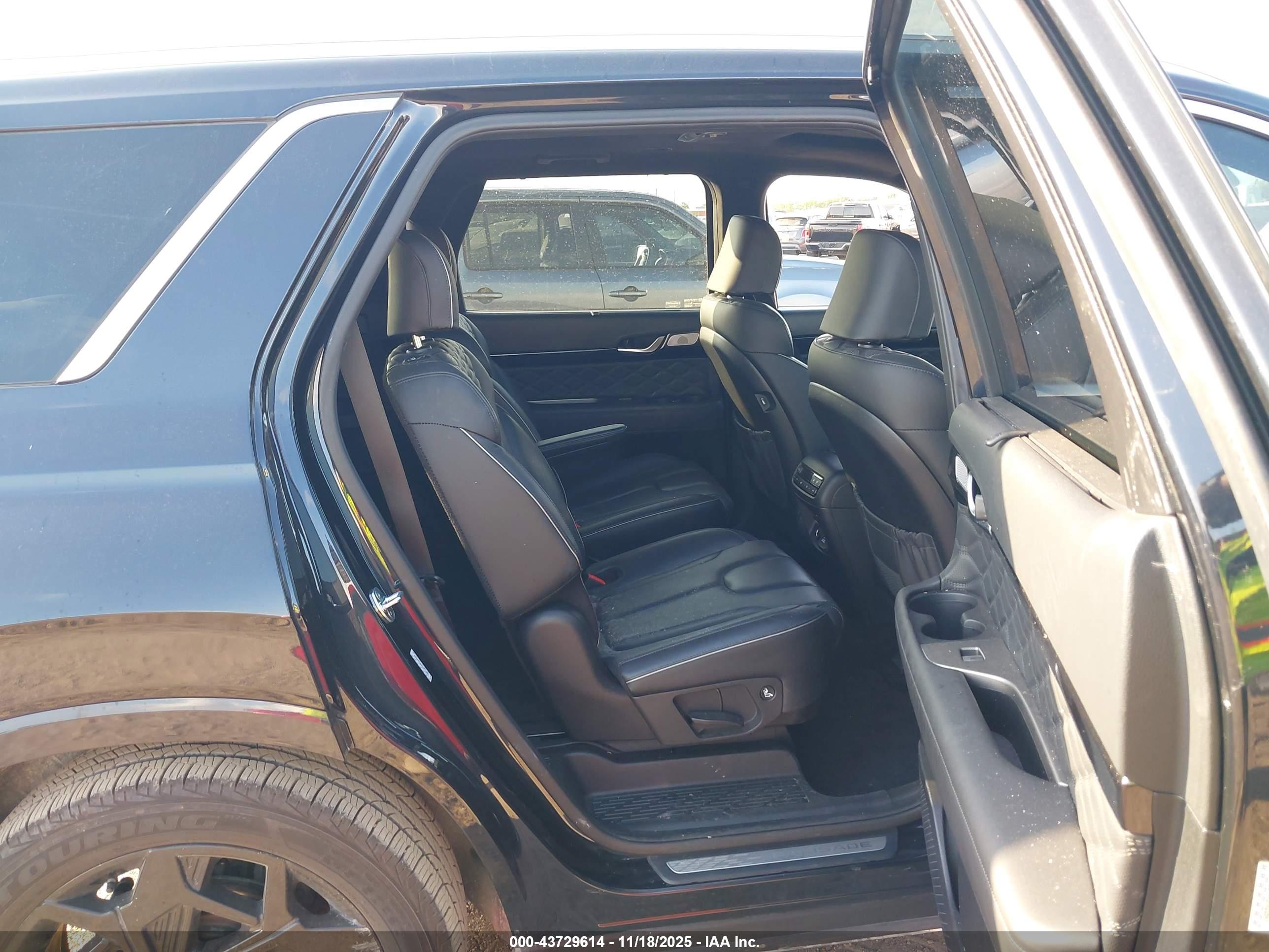 HYUNDAI PALISADE image 8