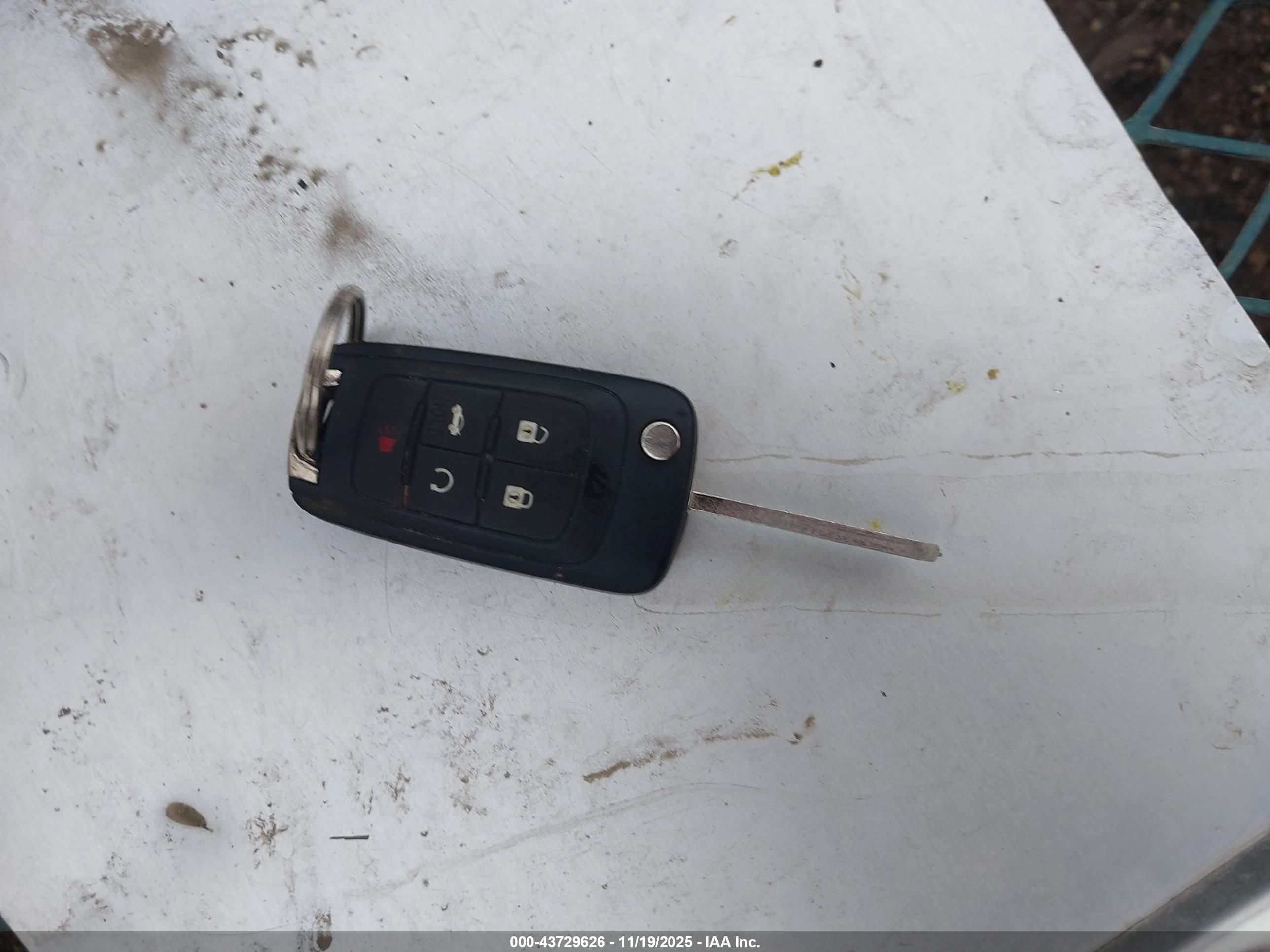 CHEVROLET EQUINOX image 11