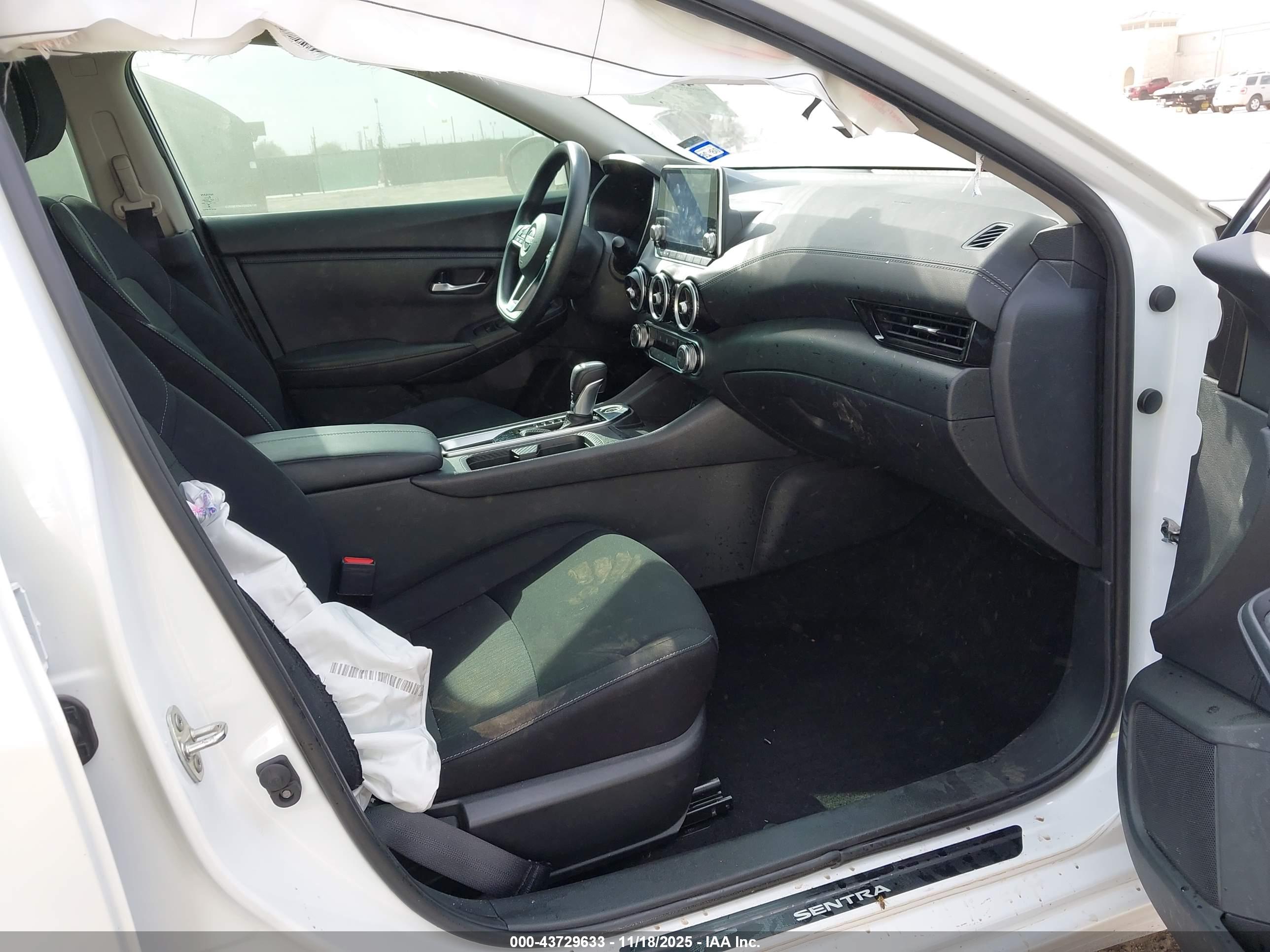 NISSAN SENTRA image 5