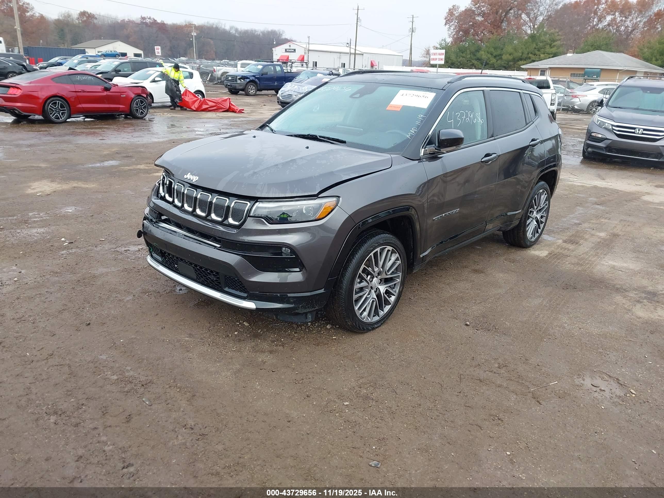 JEEP COMPASS image 2