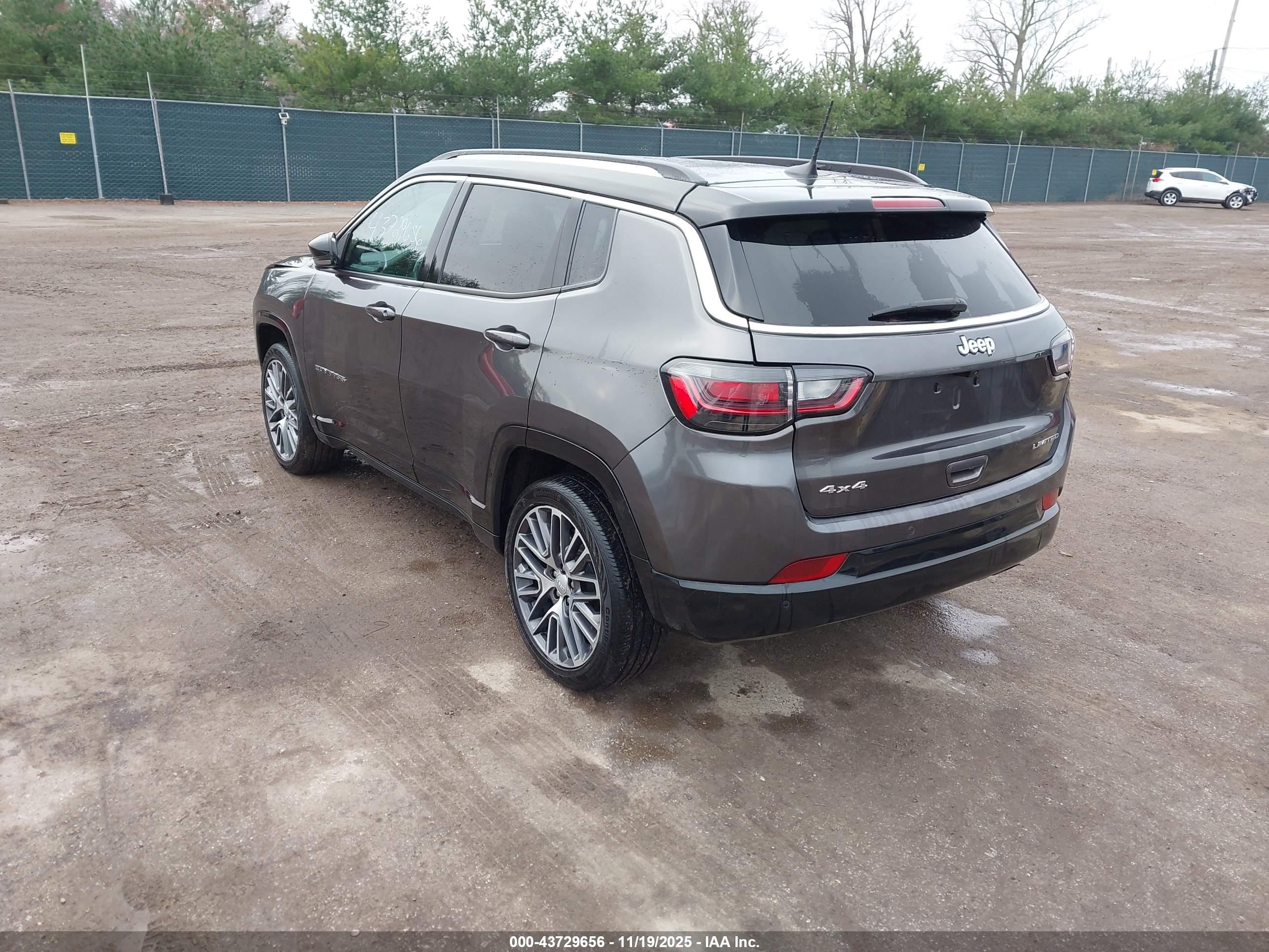 JEEP COMPASS image 3