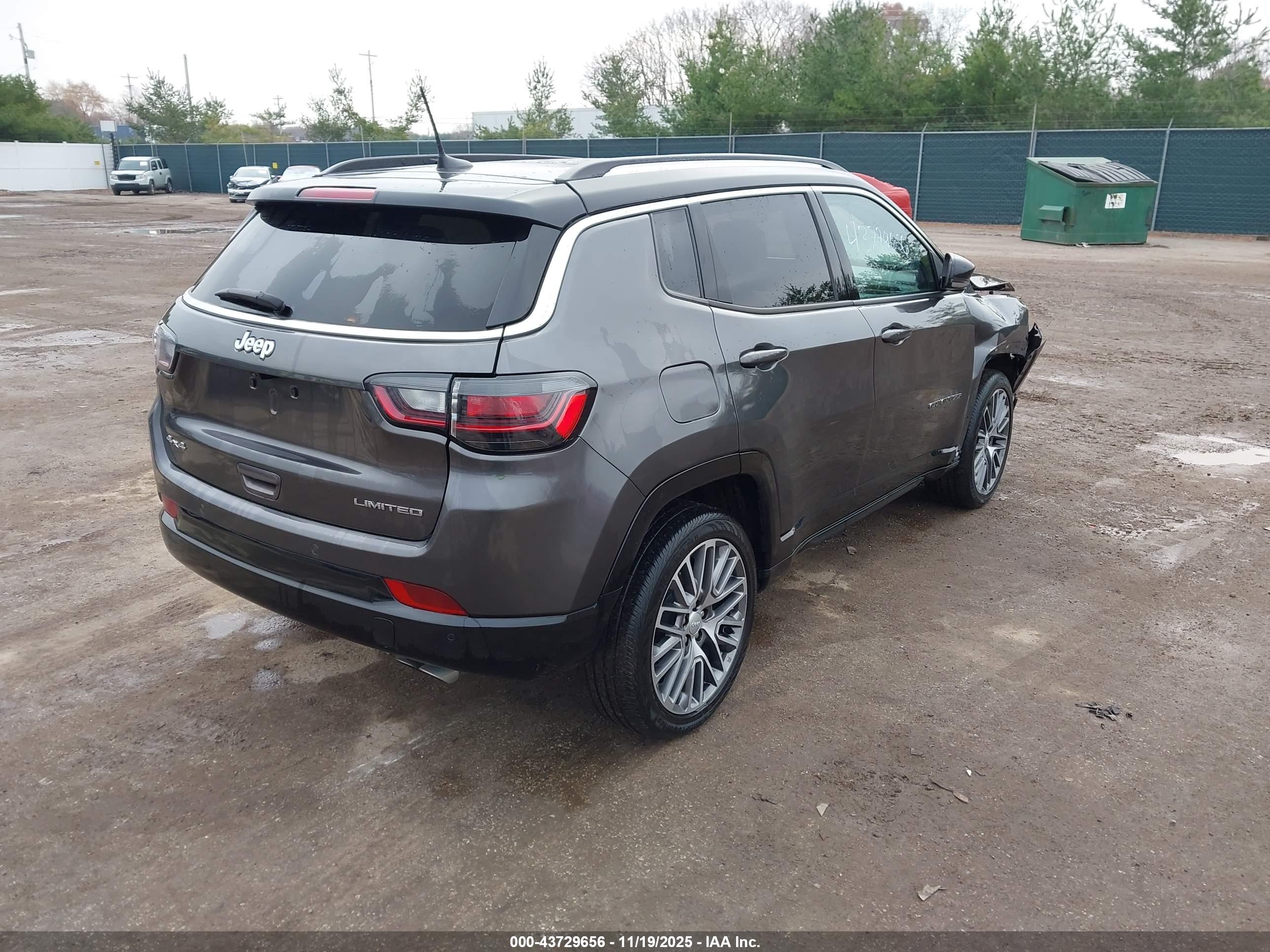 JEEP COMPASS image 4