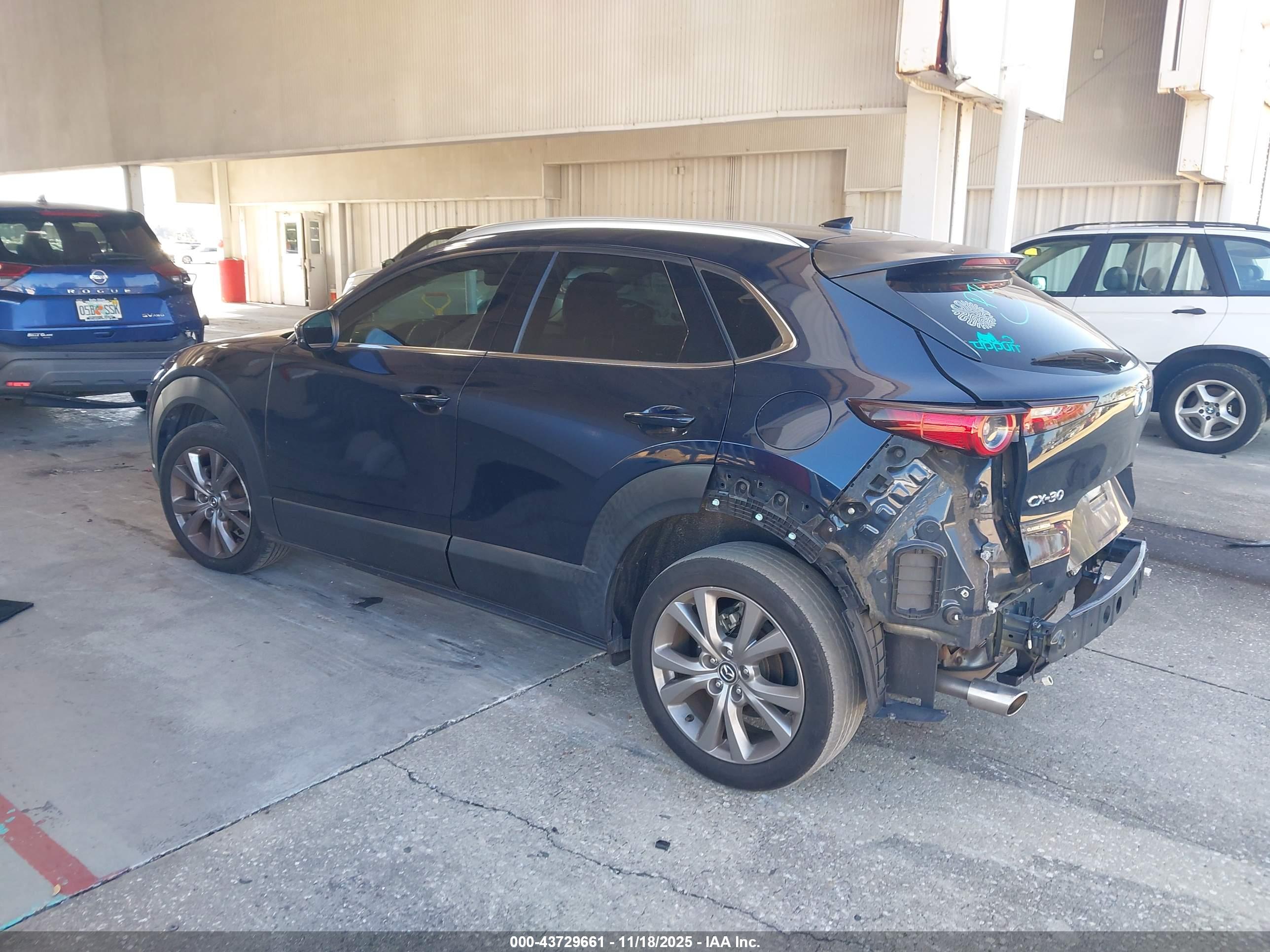 MAZDA CX-30 image 3
