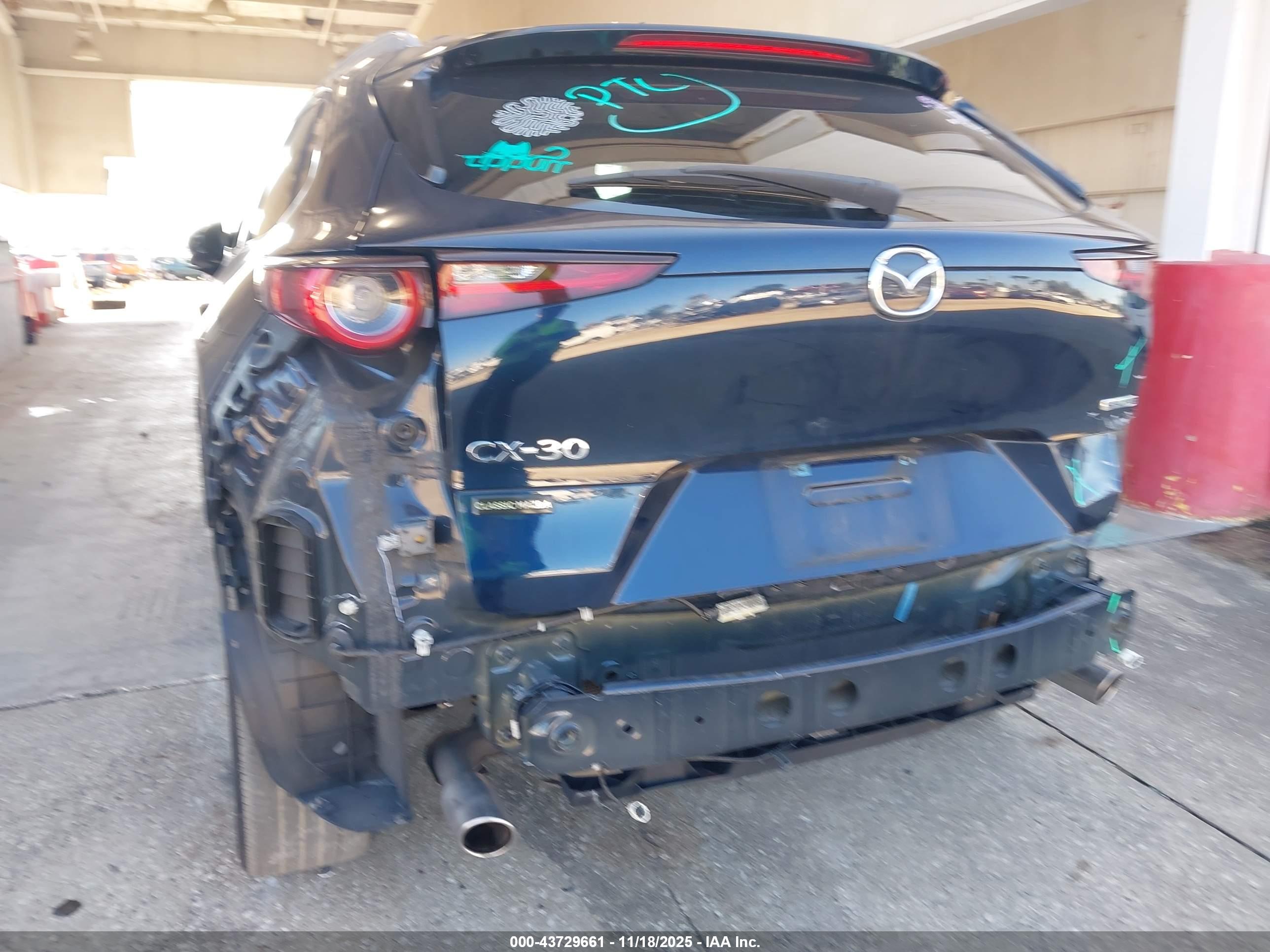 MAZDA CX-30 image 6