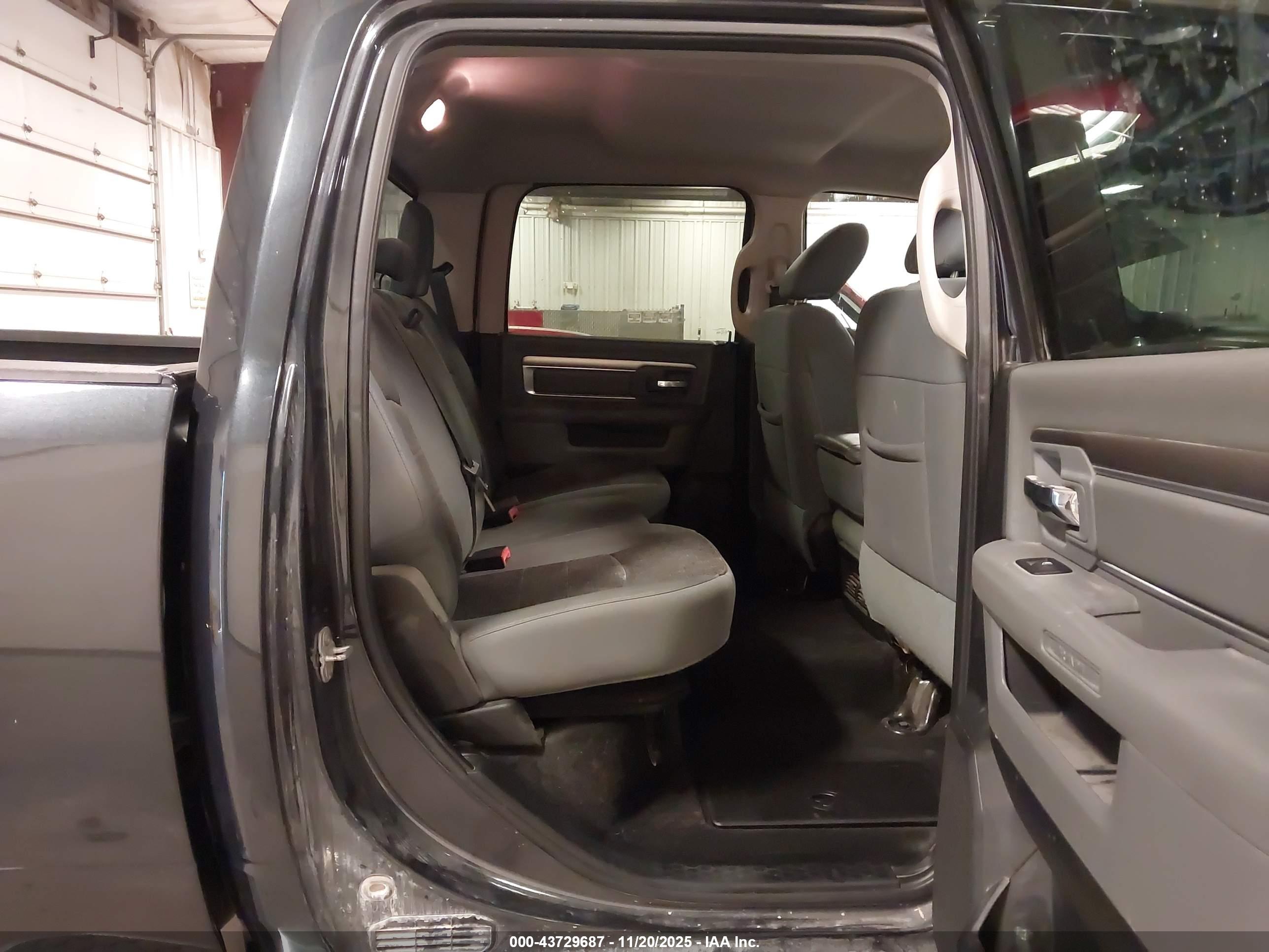 RAM 3500 image 7