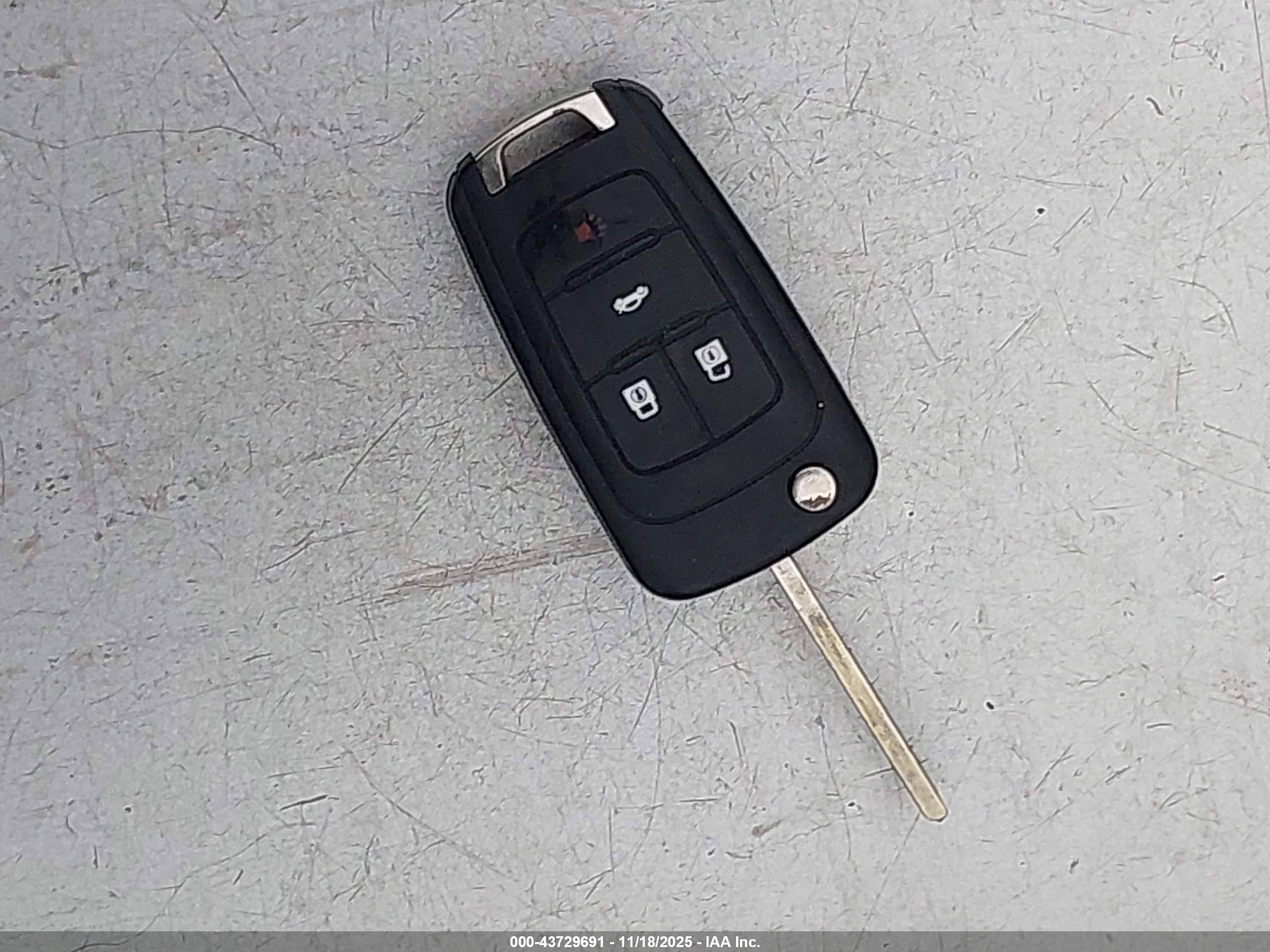 CHEVROLET EQUINOX image 11