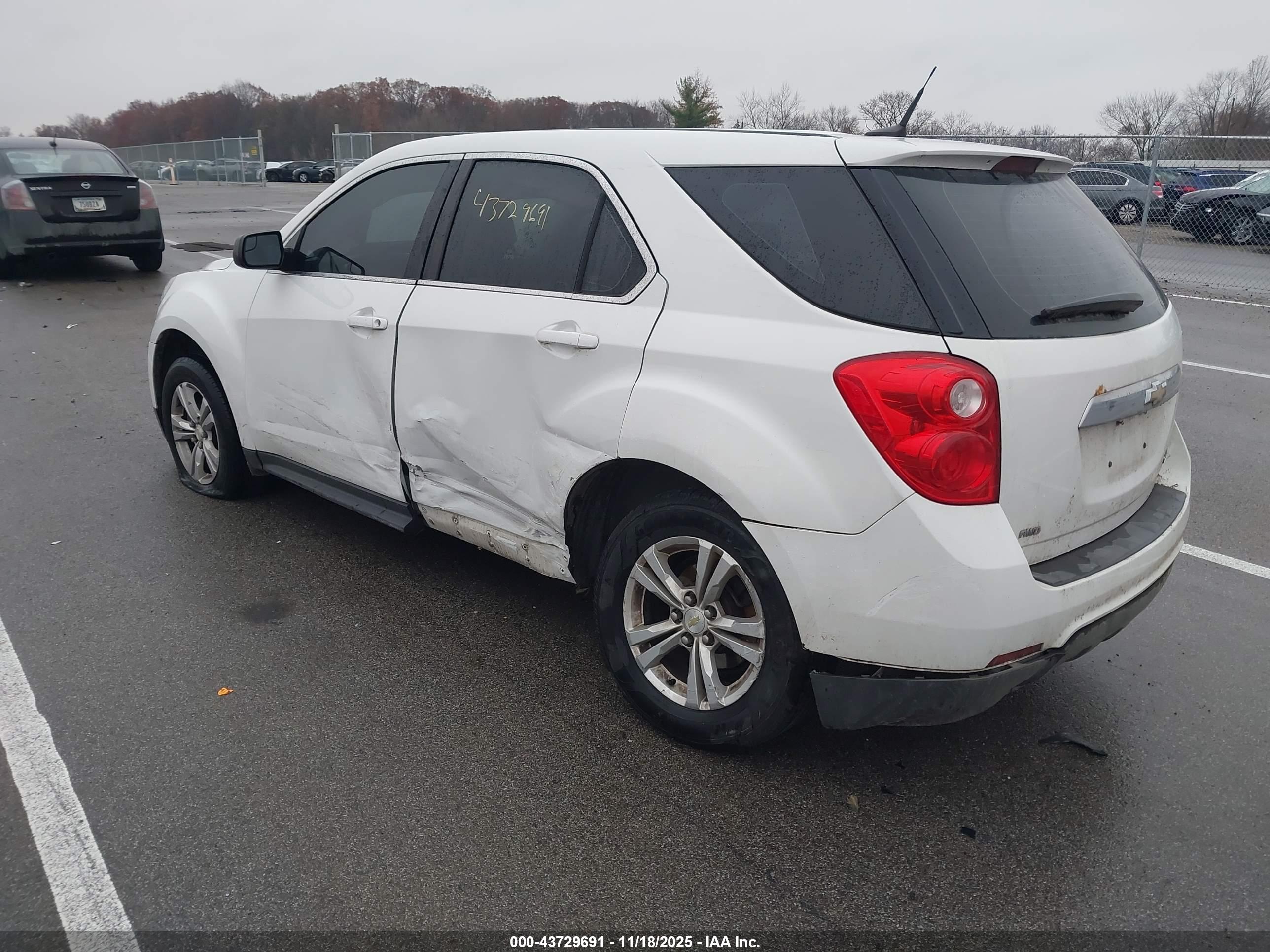 CHEVROLET EQUINOX image 3