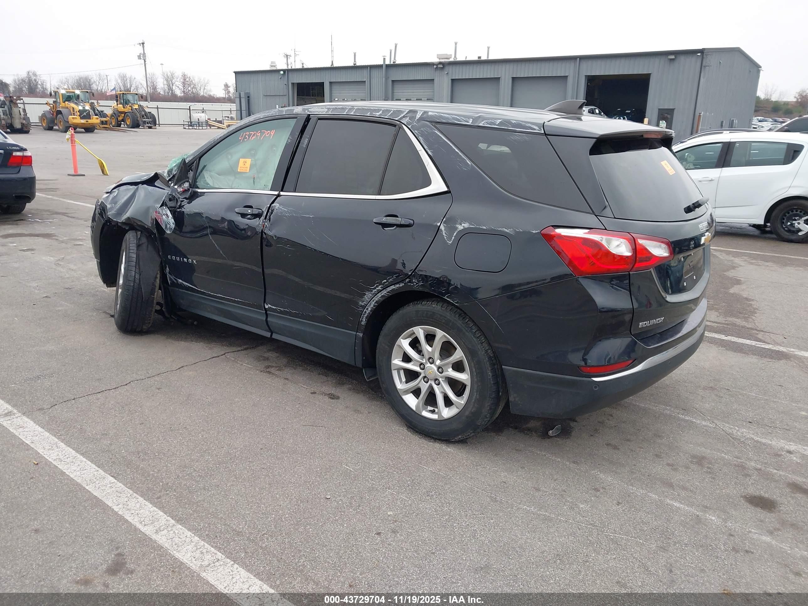 CHEVROLET EQUINOX image 3