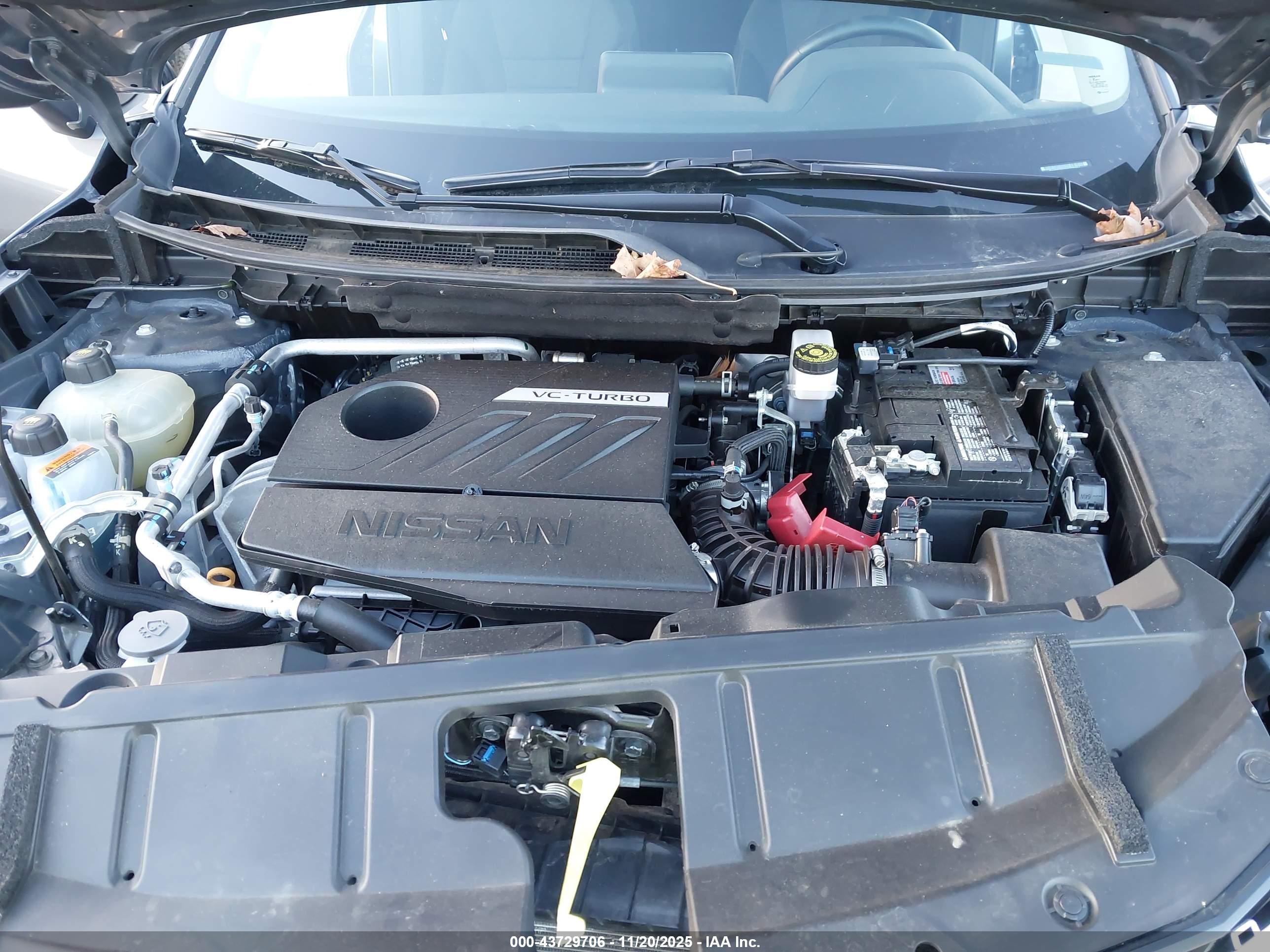 NISSAN ROGUE image 10