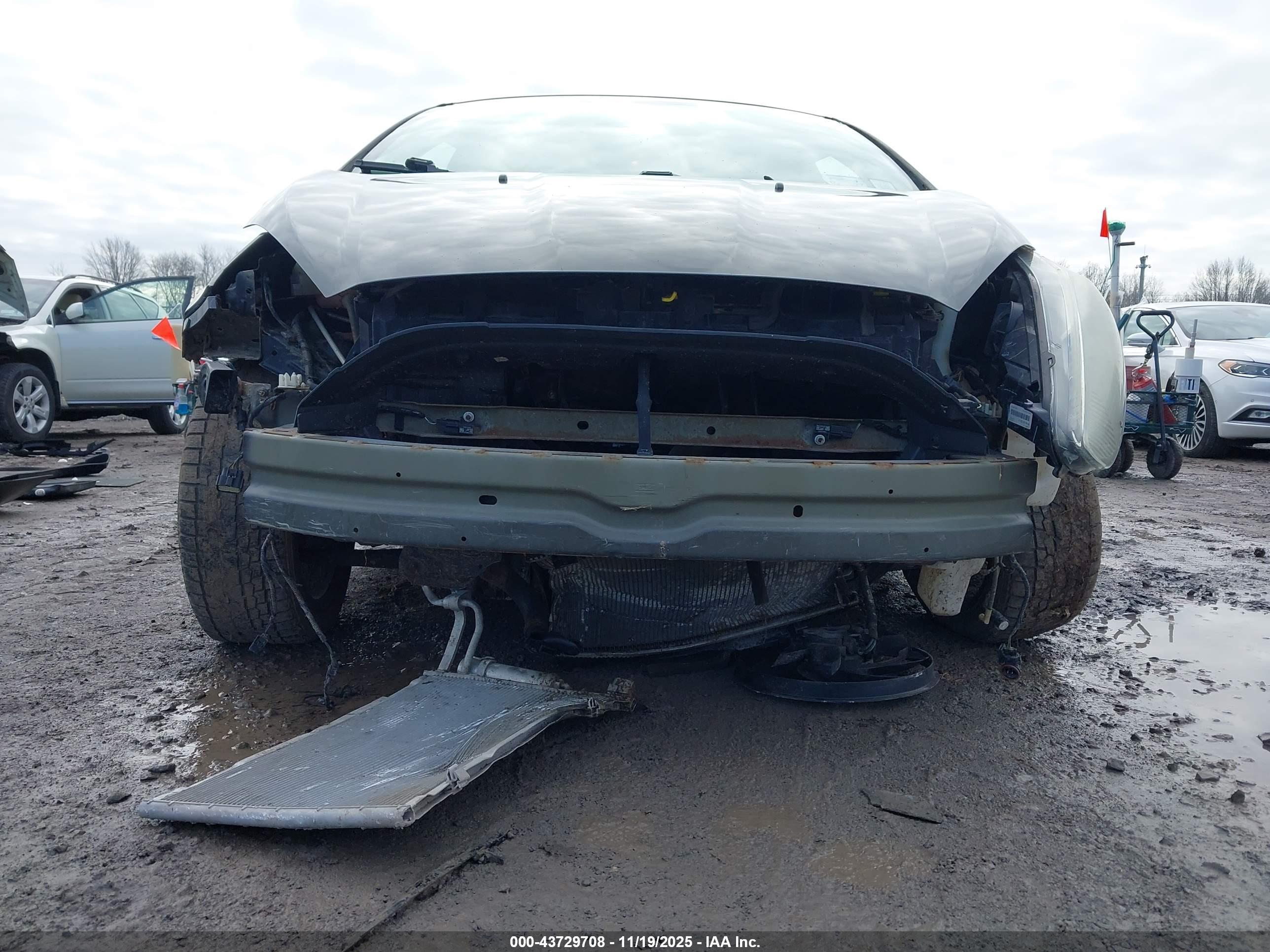 FORD FIESTA image 6