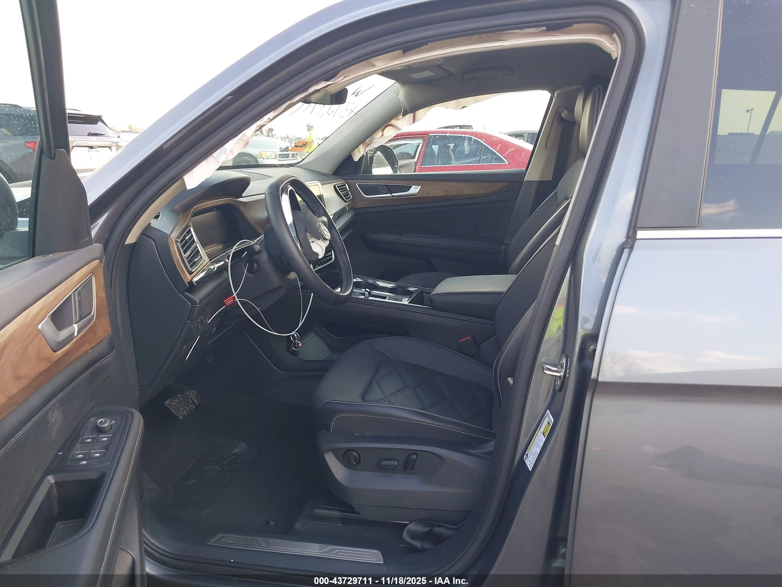 VOLKSWAGEN ATLAS image 5