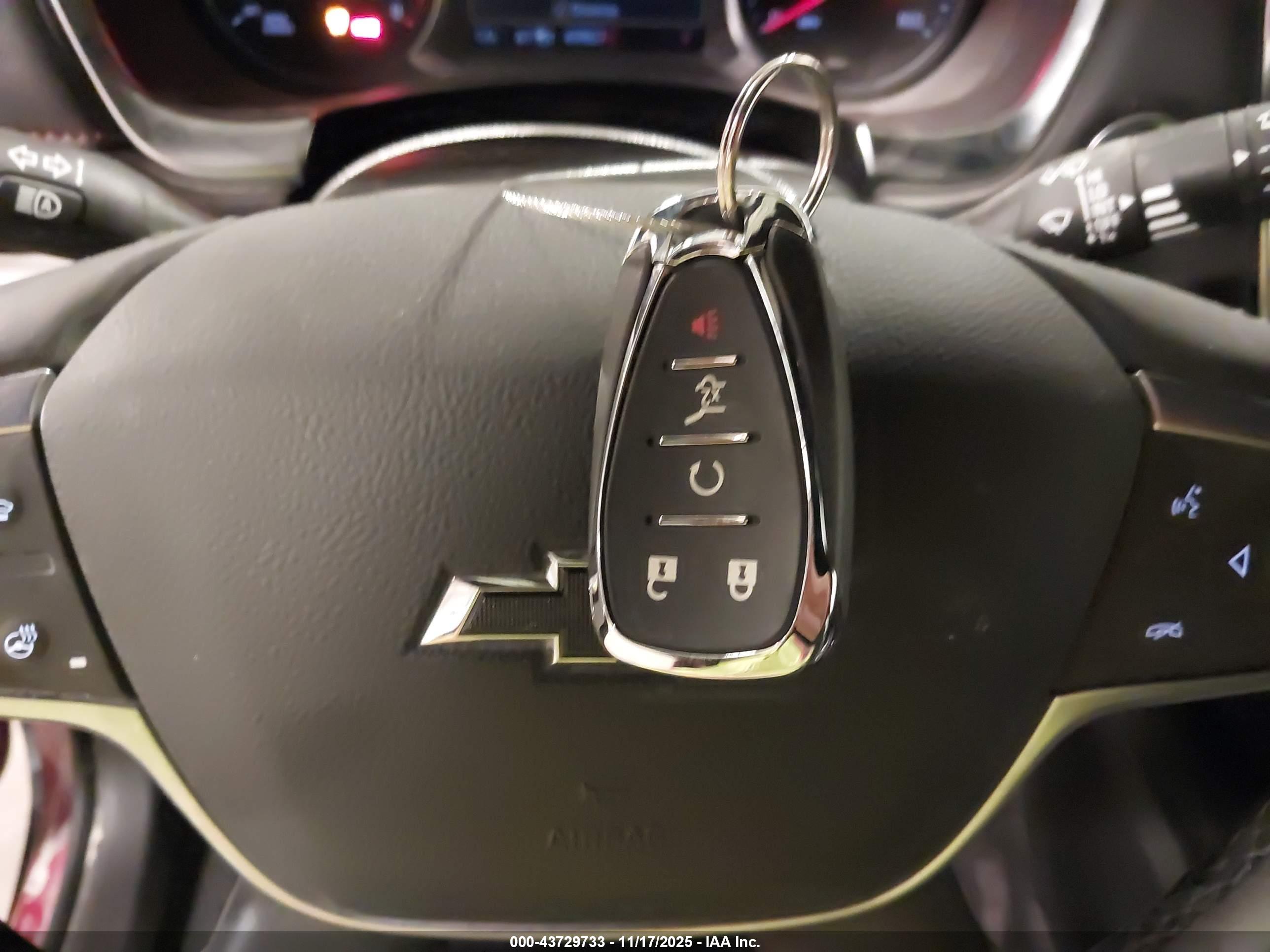 CHEVROLET TRAVERSE image 11