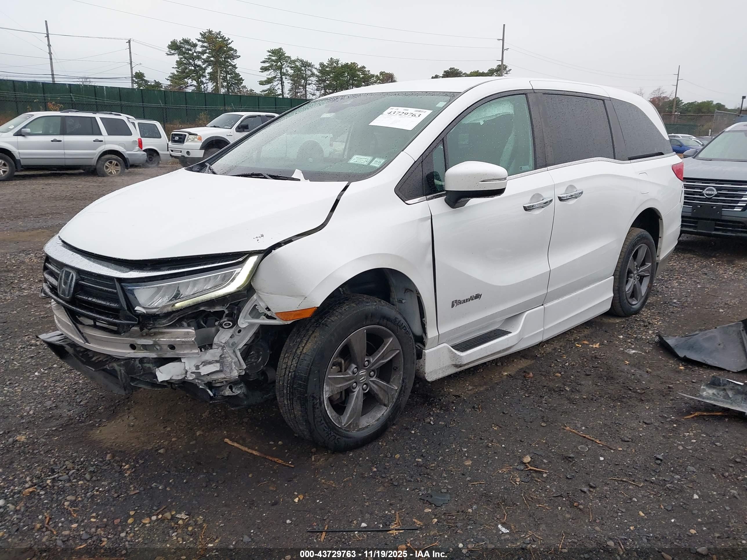 HONDA ODYSSEY image 2
