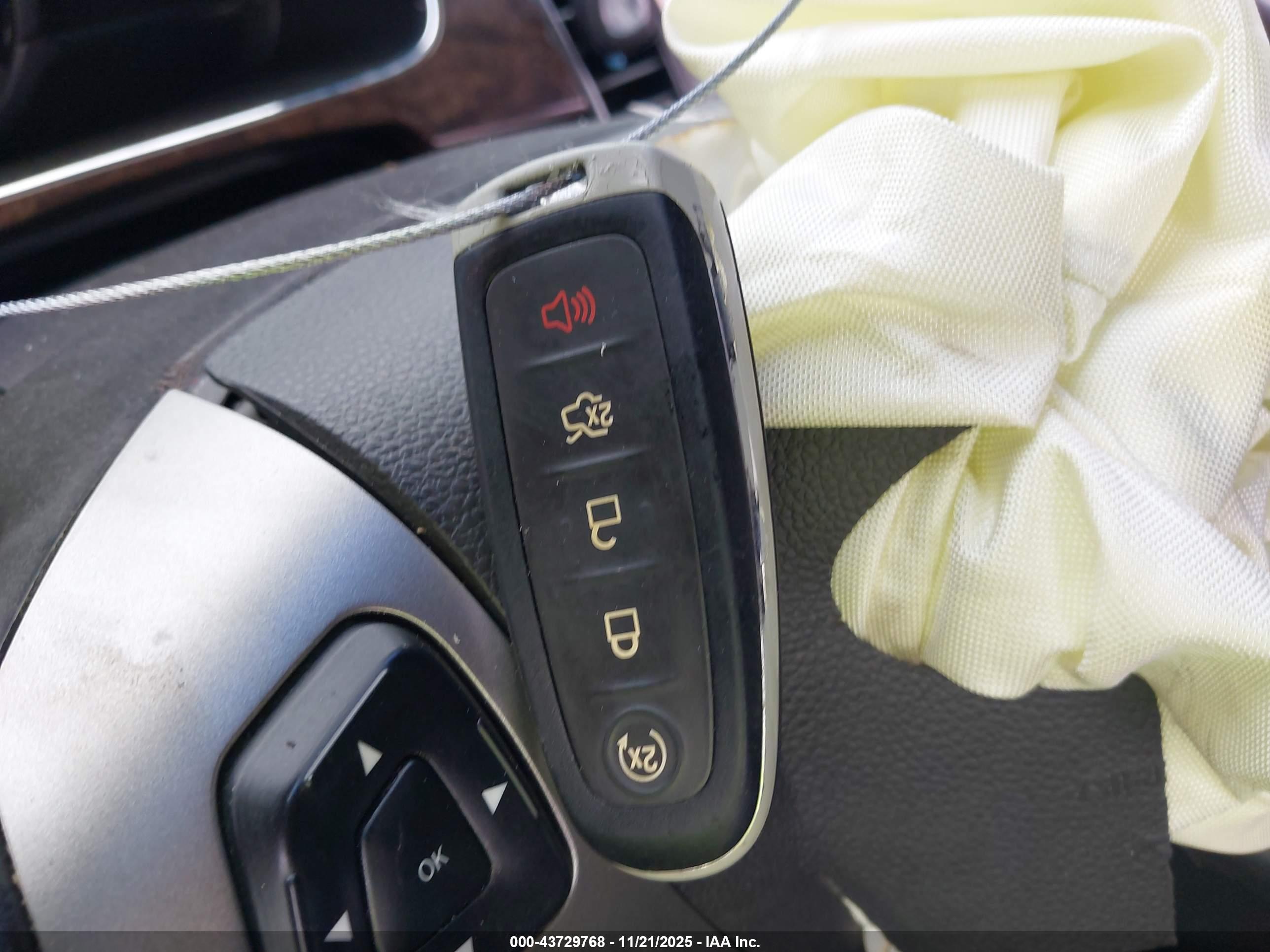 FORD TAURUS image 11