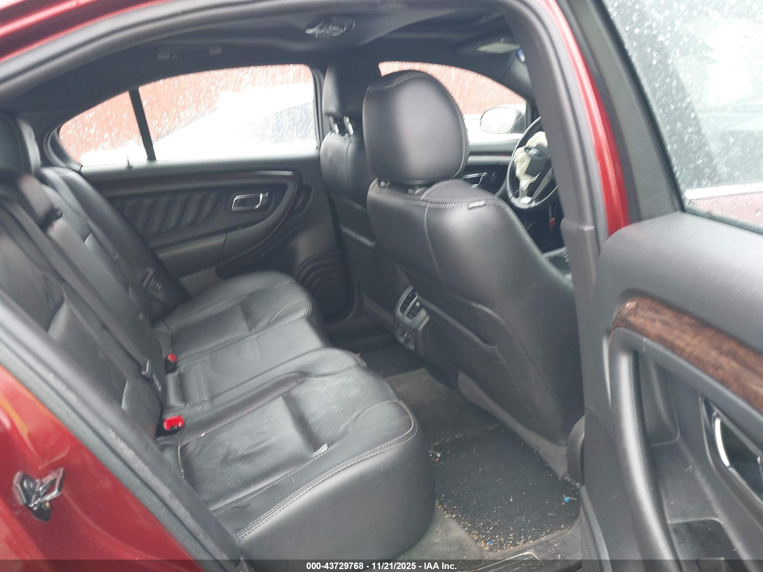 FORD TAURUS image 8