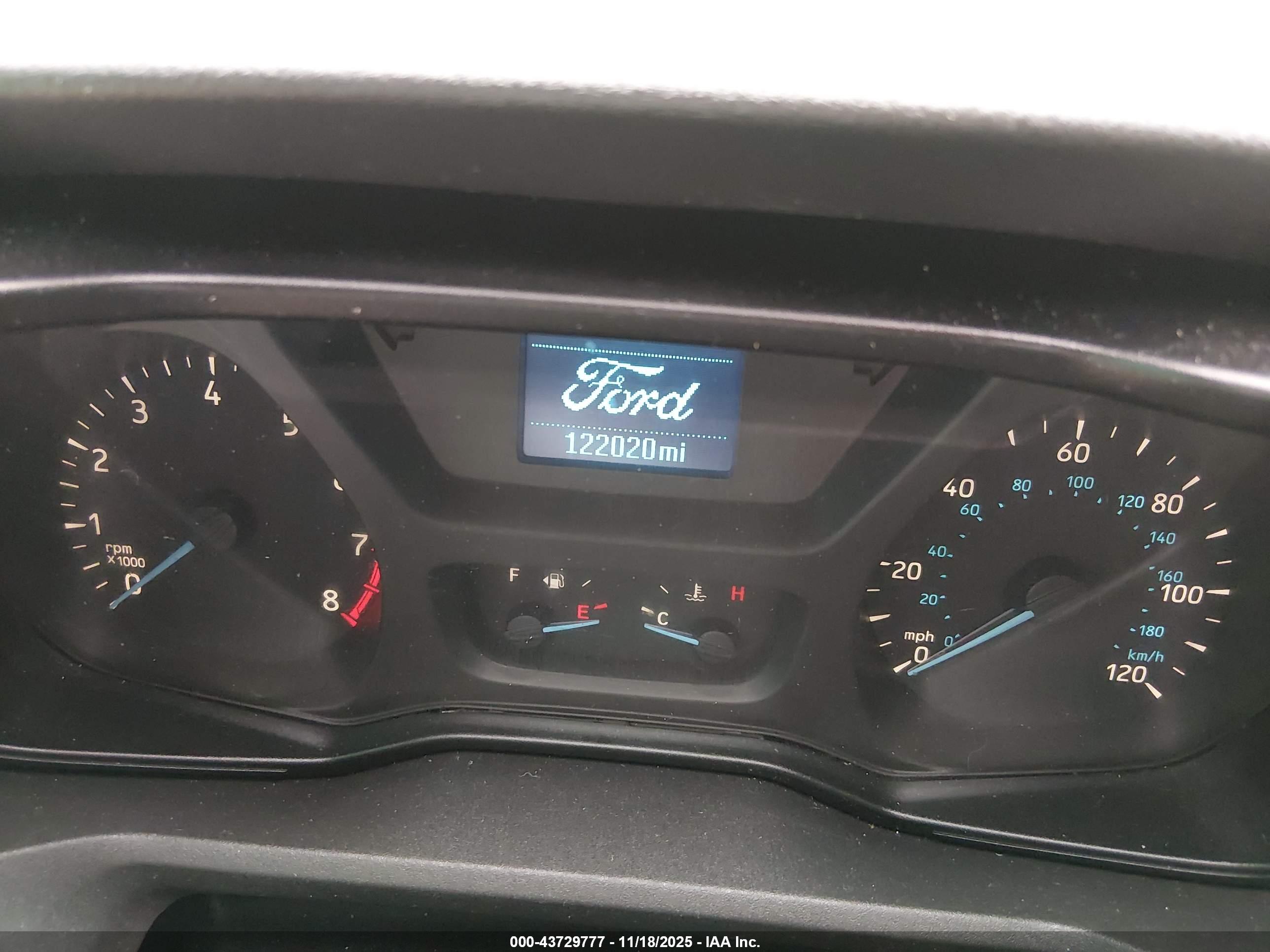 FORD TRANSIT-250 image 7