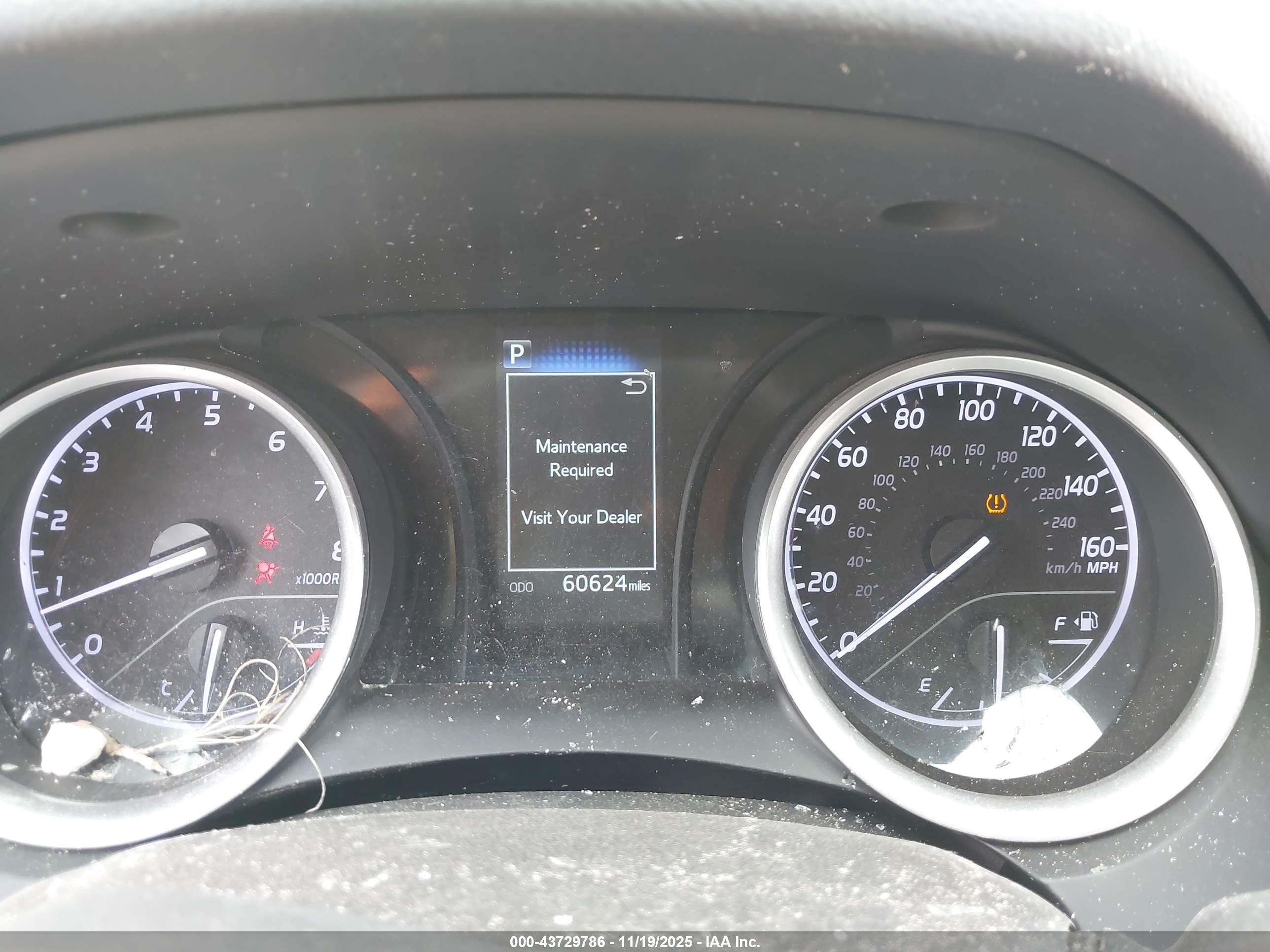 TOYOTA CAMRY image 7