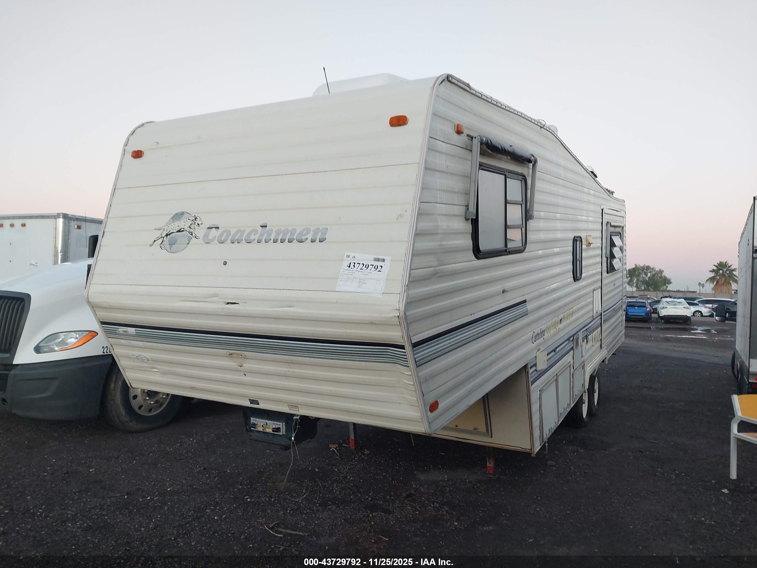 COACHMEN CATALINA image 2