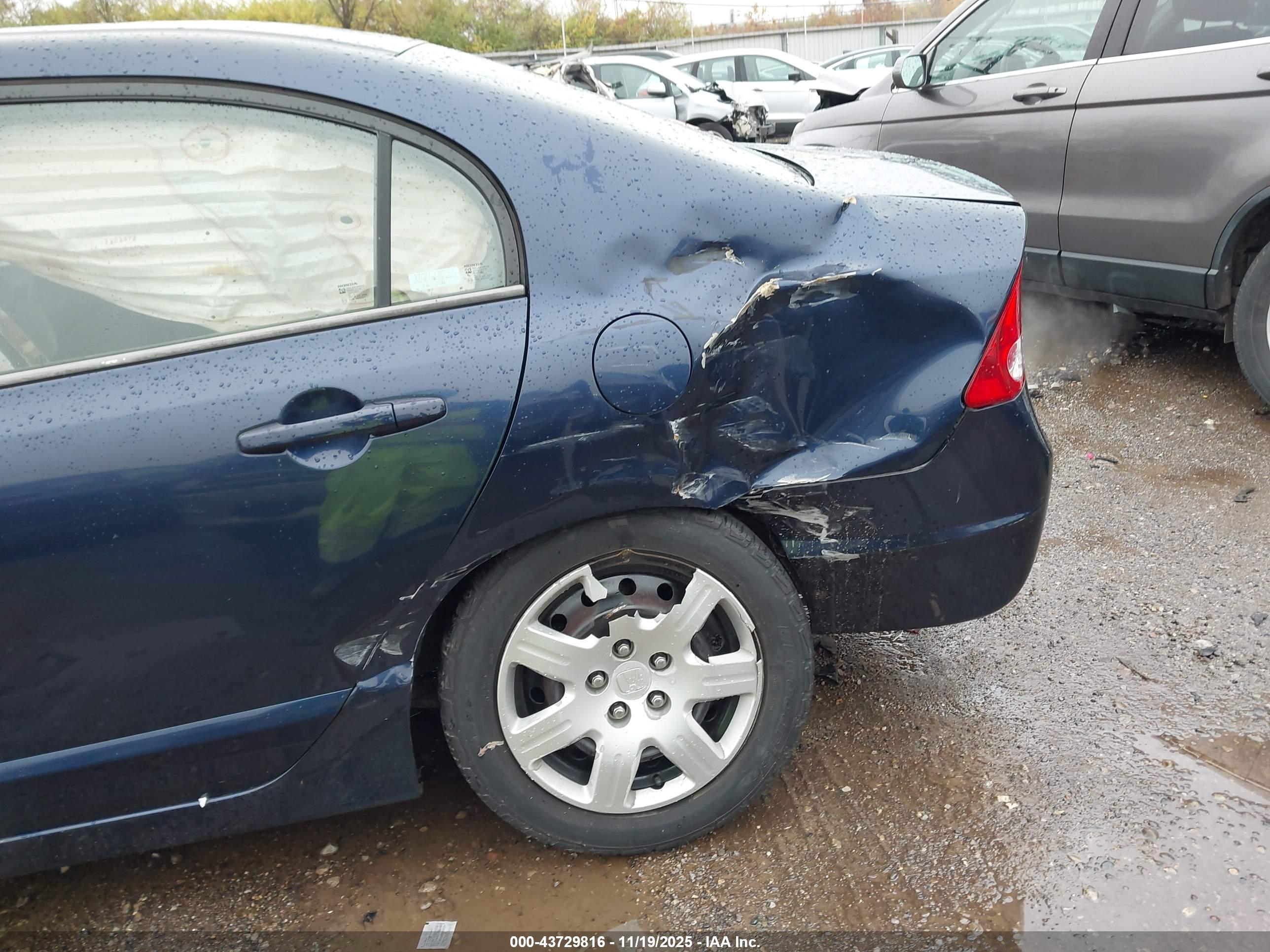 HONDA CIVIC image 6