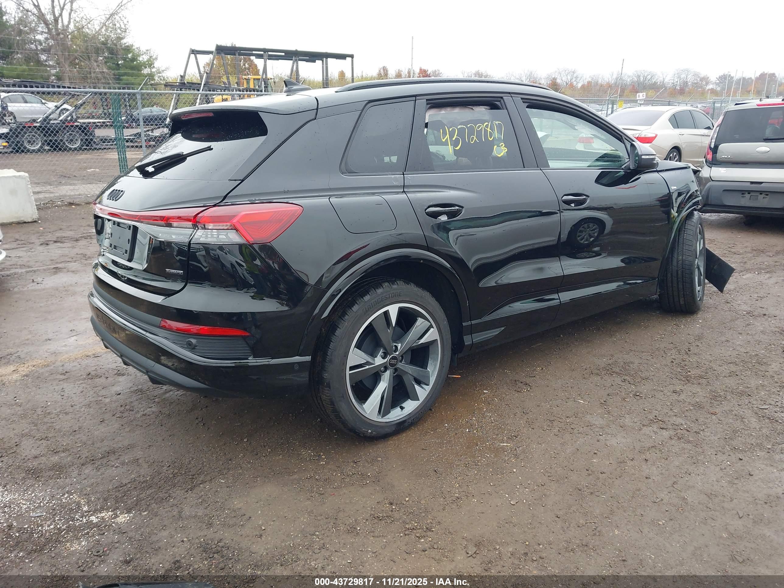 AUDI Q4 image 4
