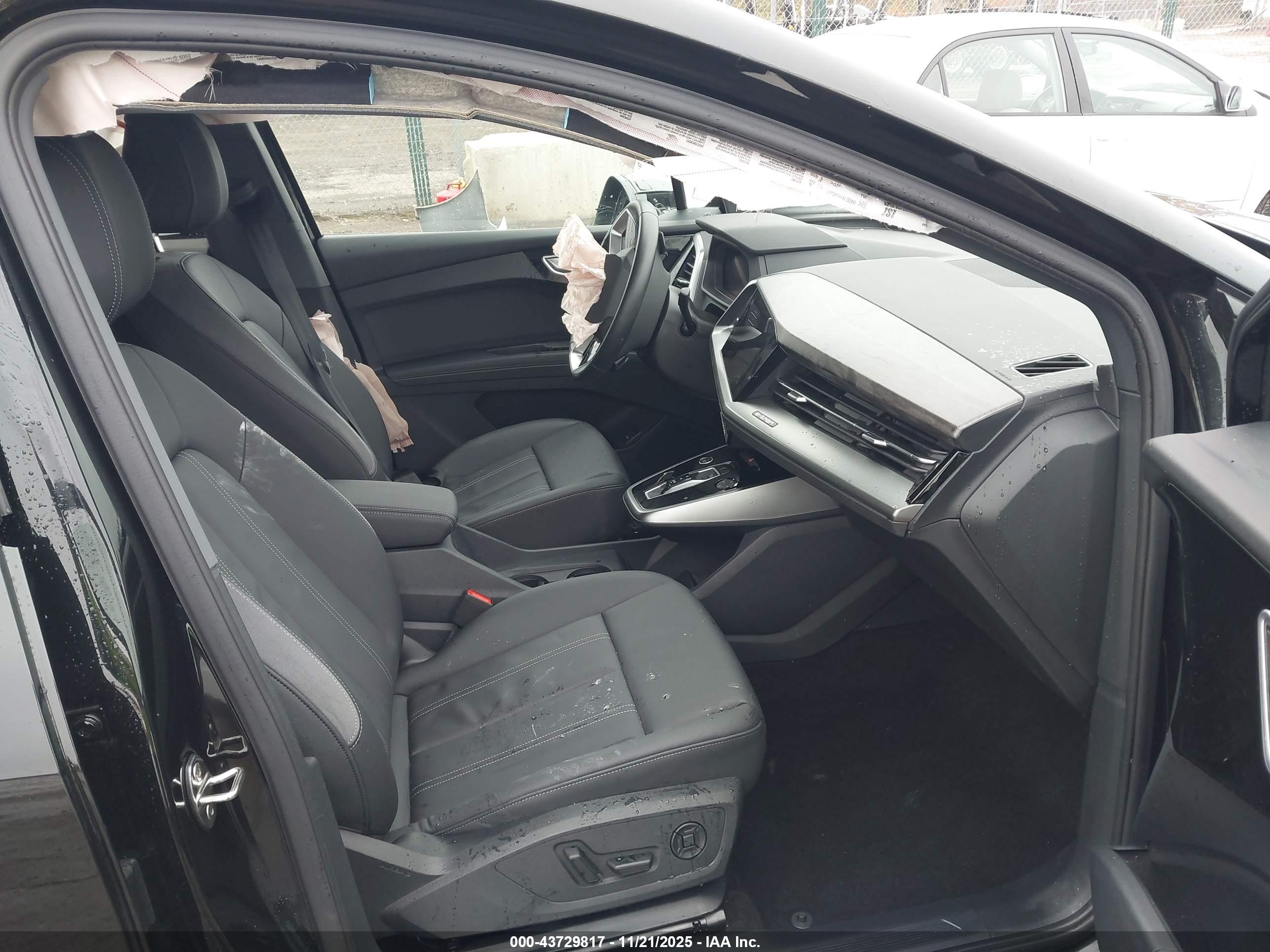 AUDI Q4 image 5