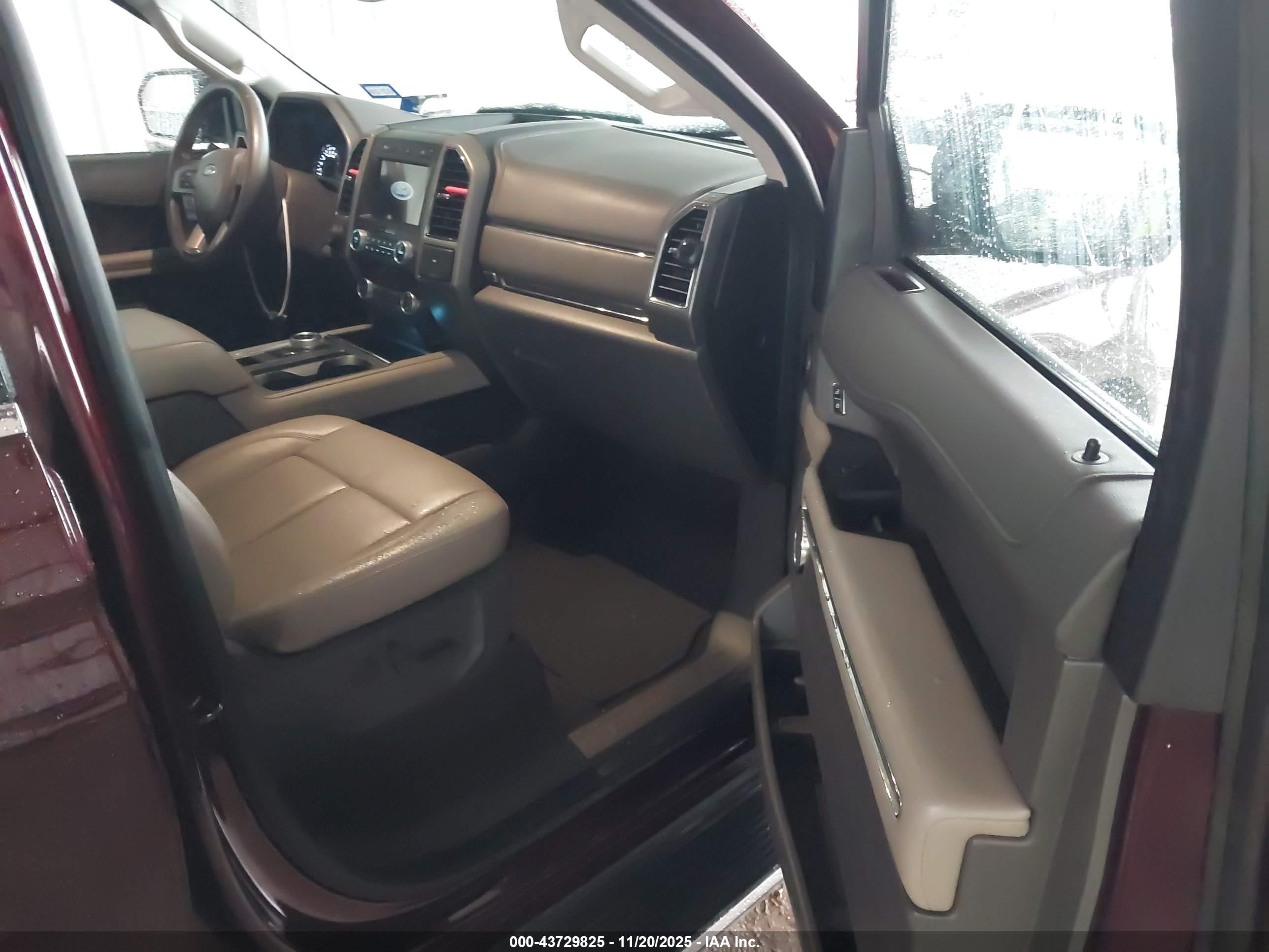 FORD EXPEDITION image 5