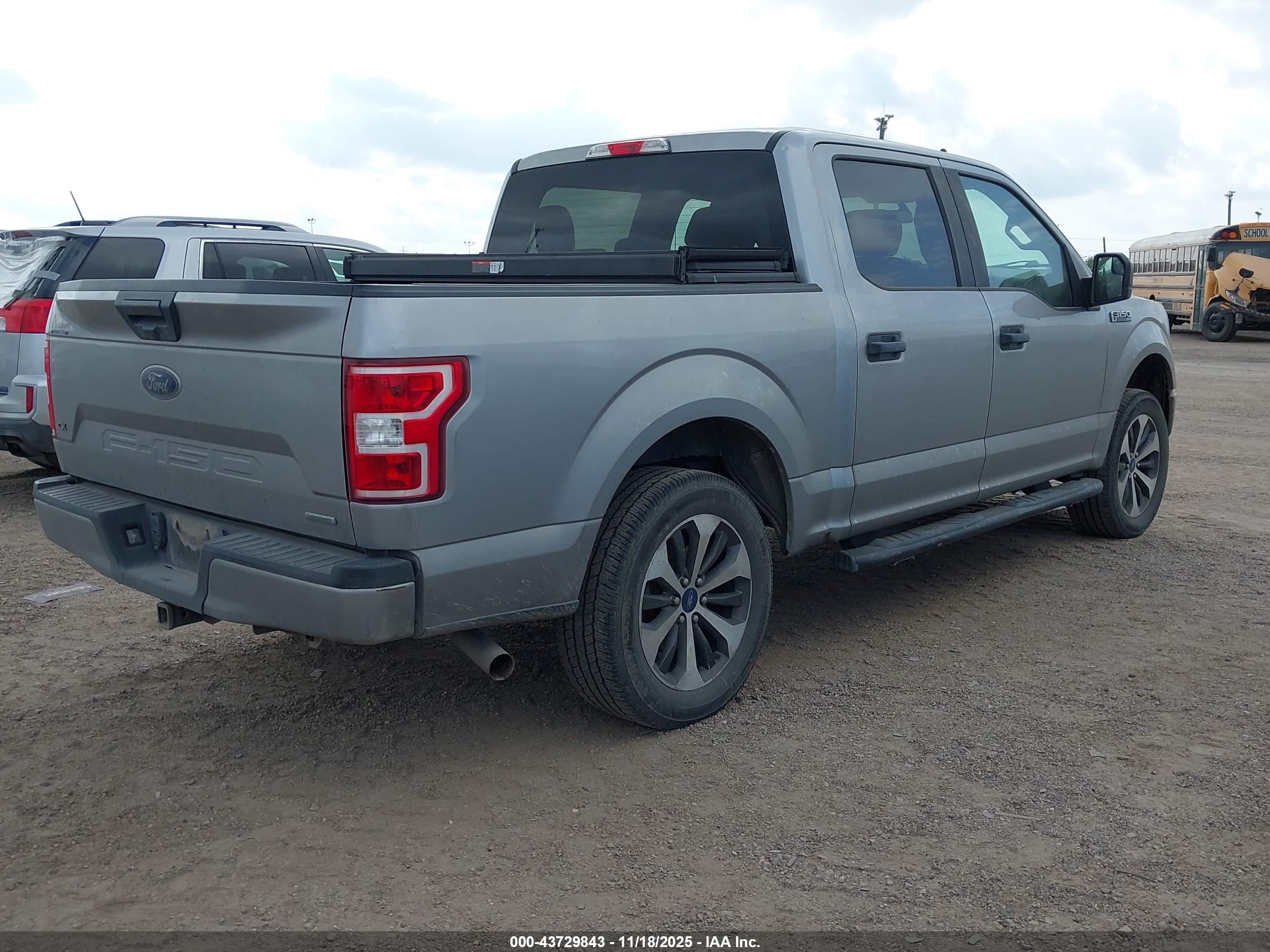 FORD F-150 image 4