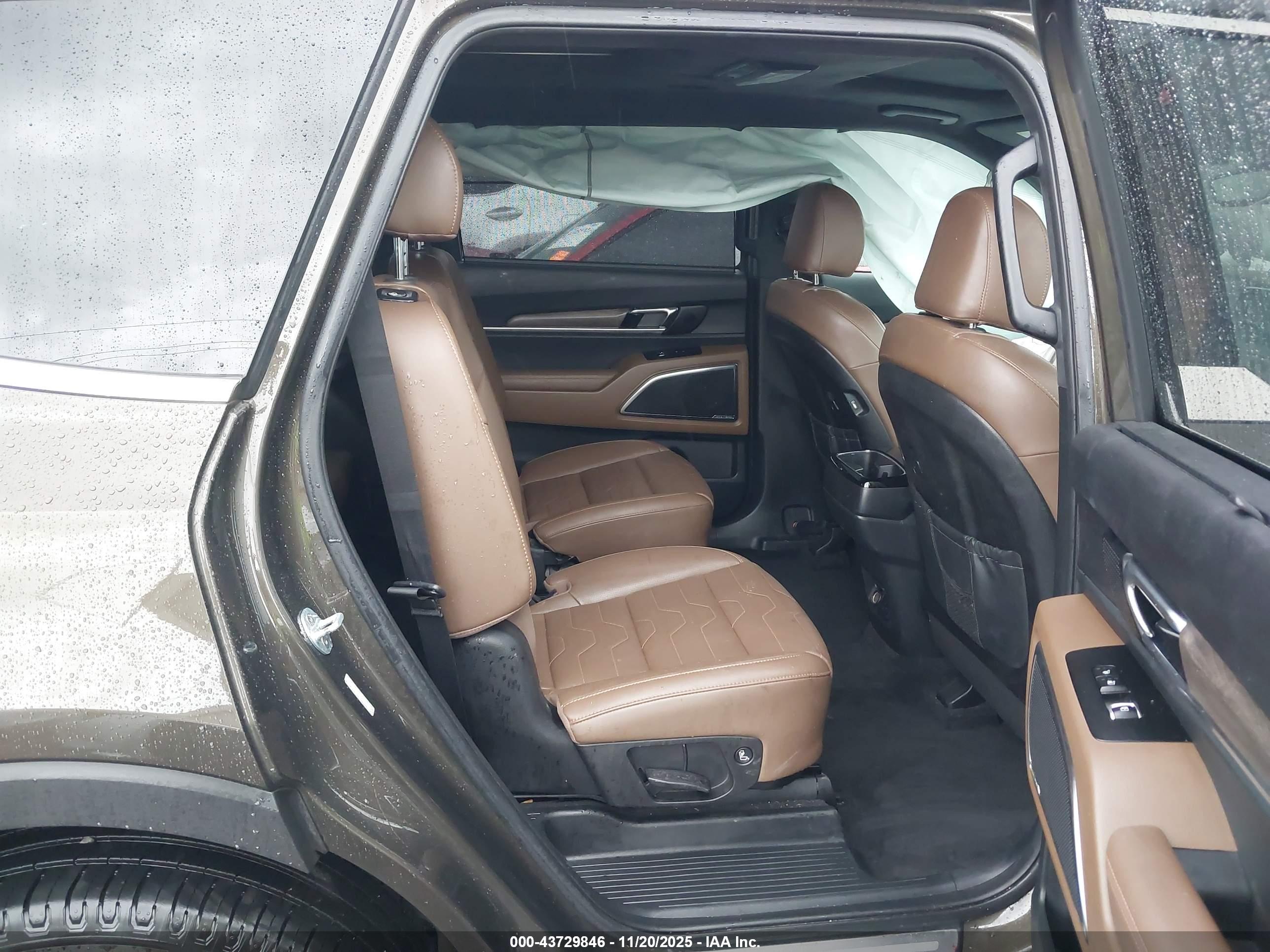 KIA TELLURIDE image 8