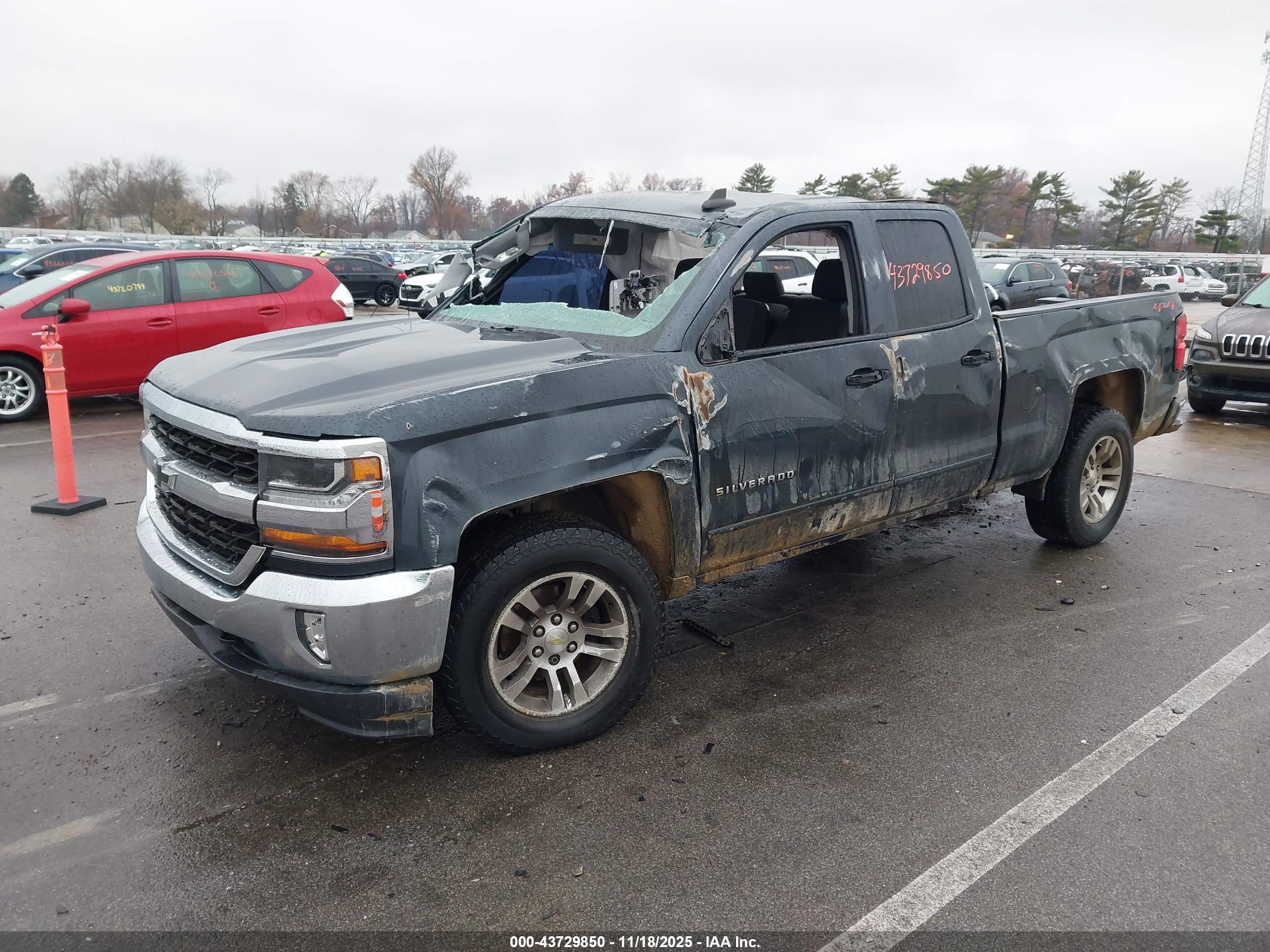 CHEVROLET SILVERADO image 2