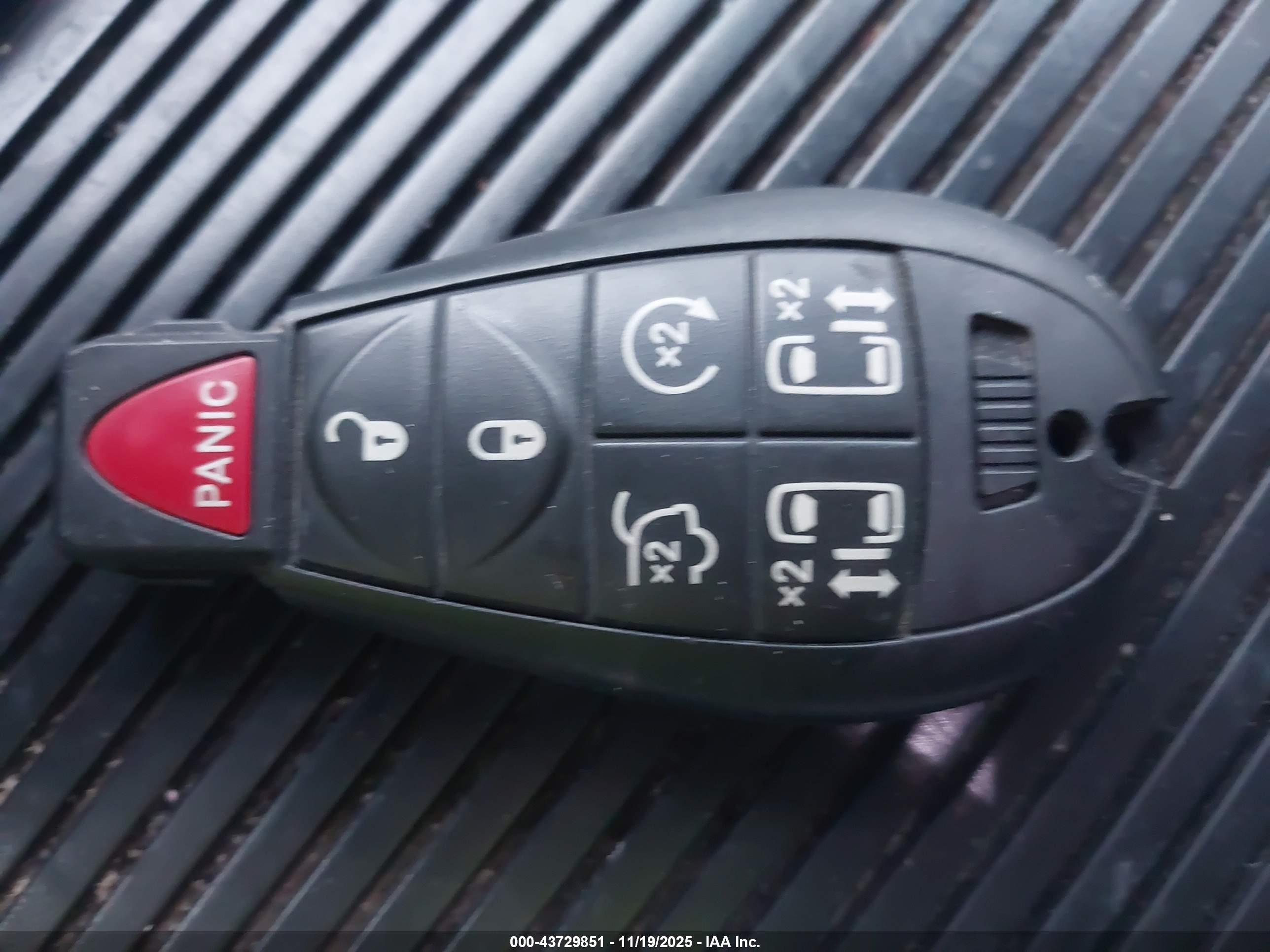 DODGE GRAND image 11