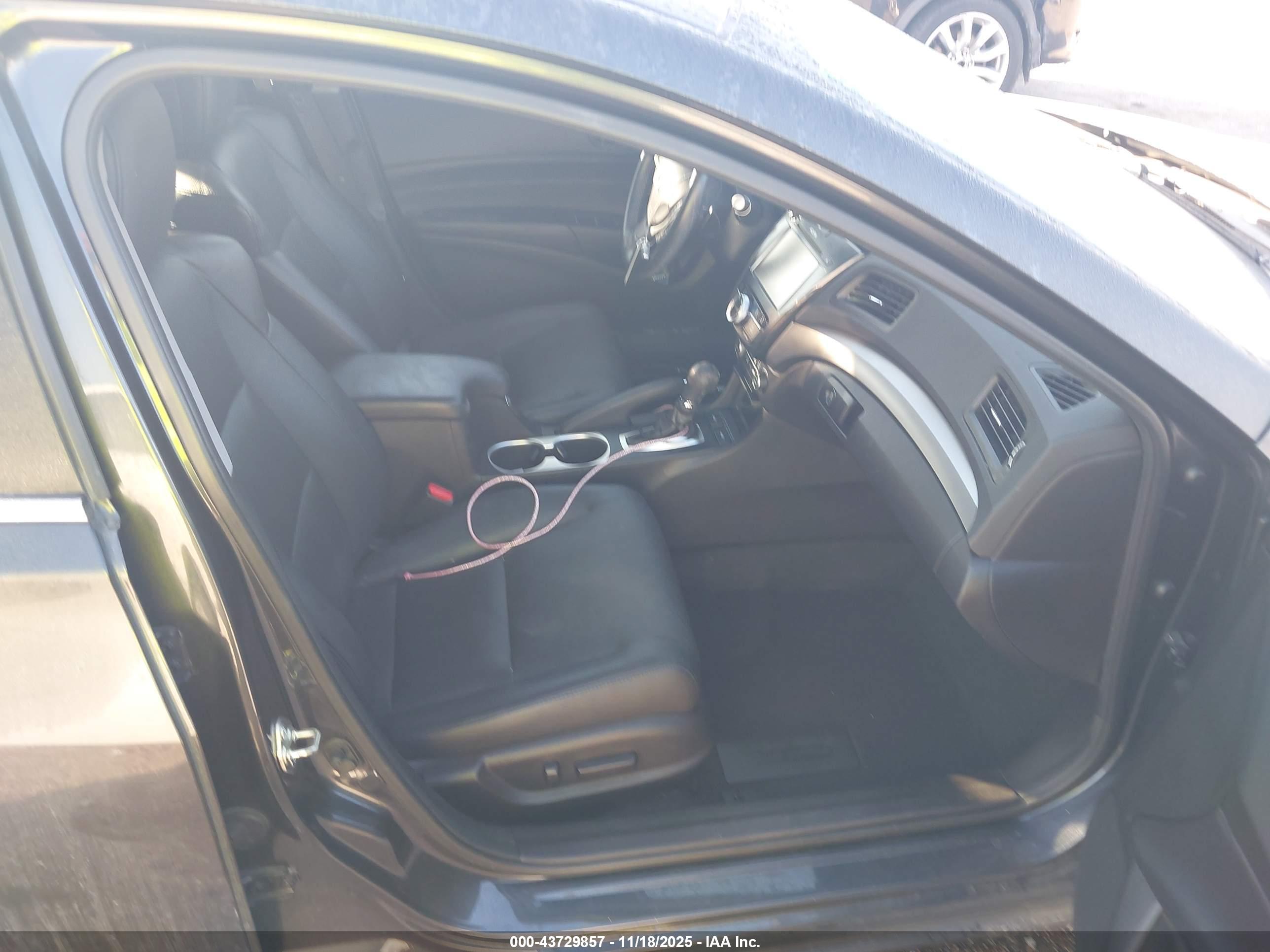 ACURA ILX image 5