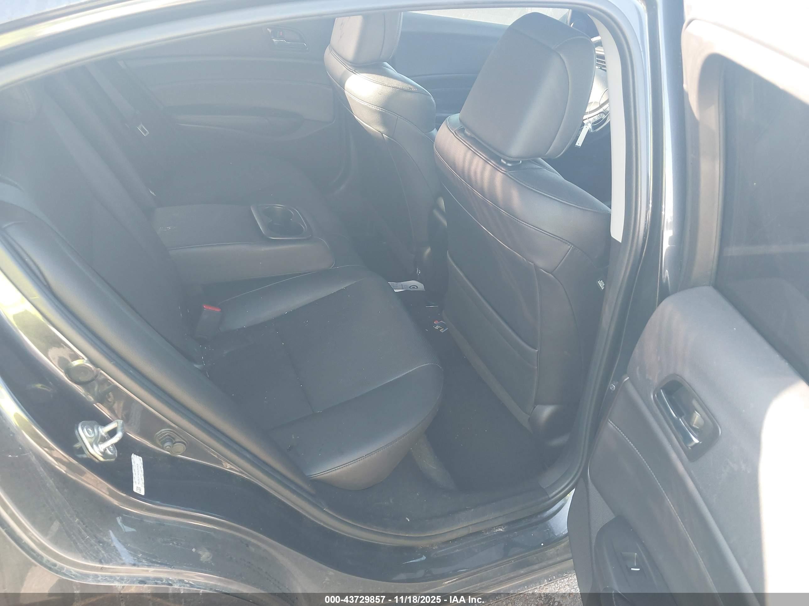 ACURA ILX image 8