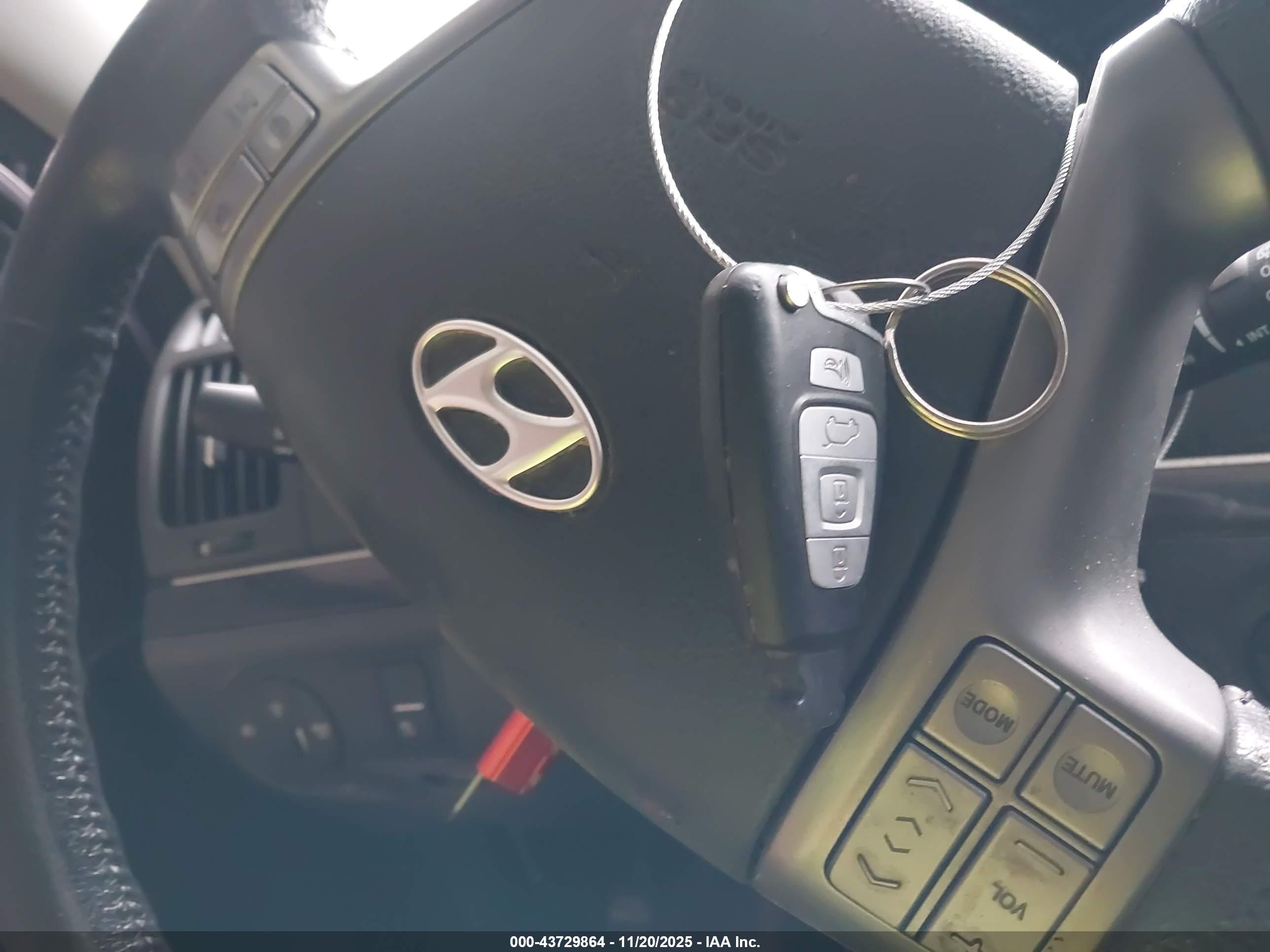 HYUNDAI VERACRUZ image 11