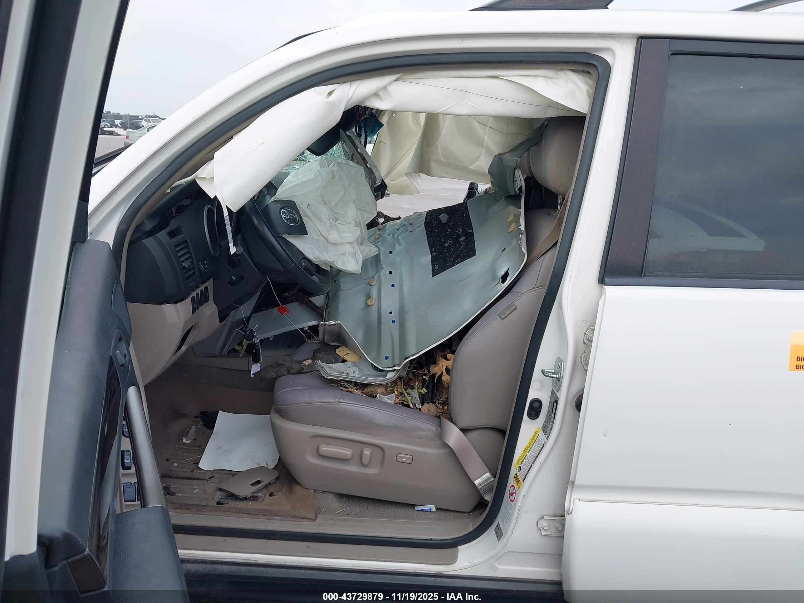 TOYOTA 4RUNNER image 5