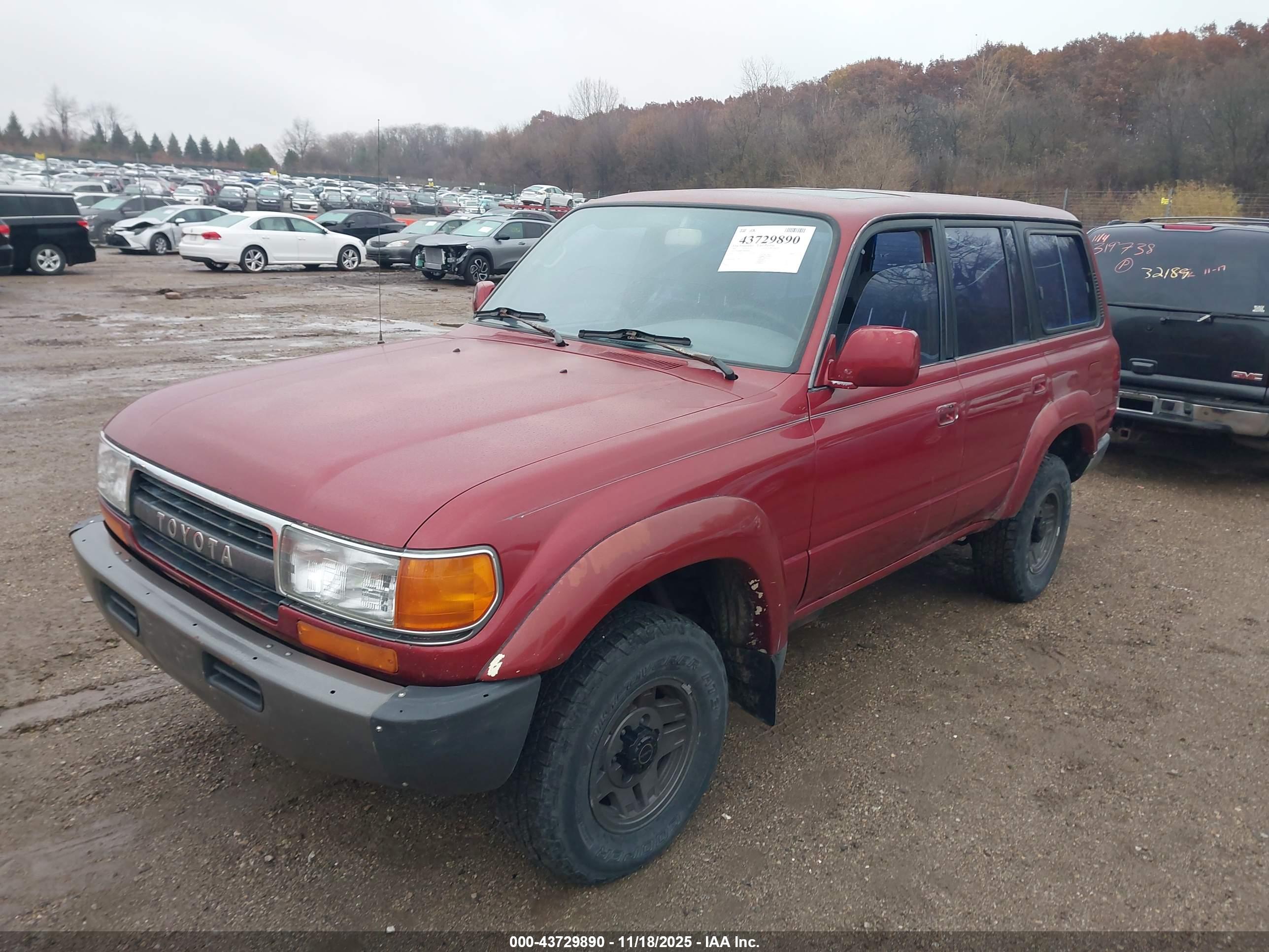 TOYOTA LAND image 2