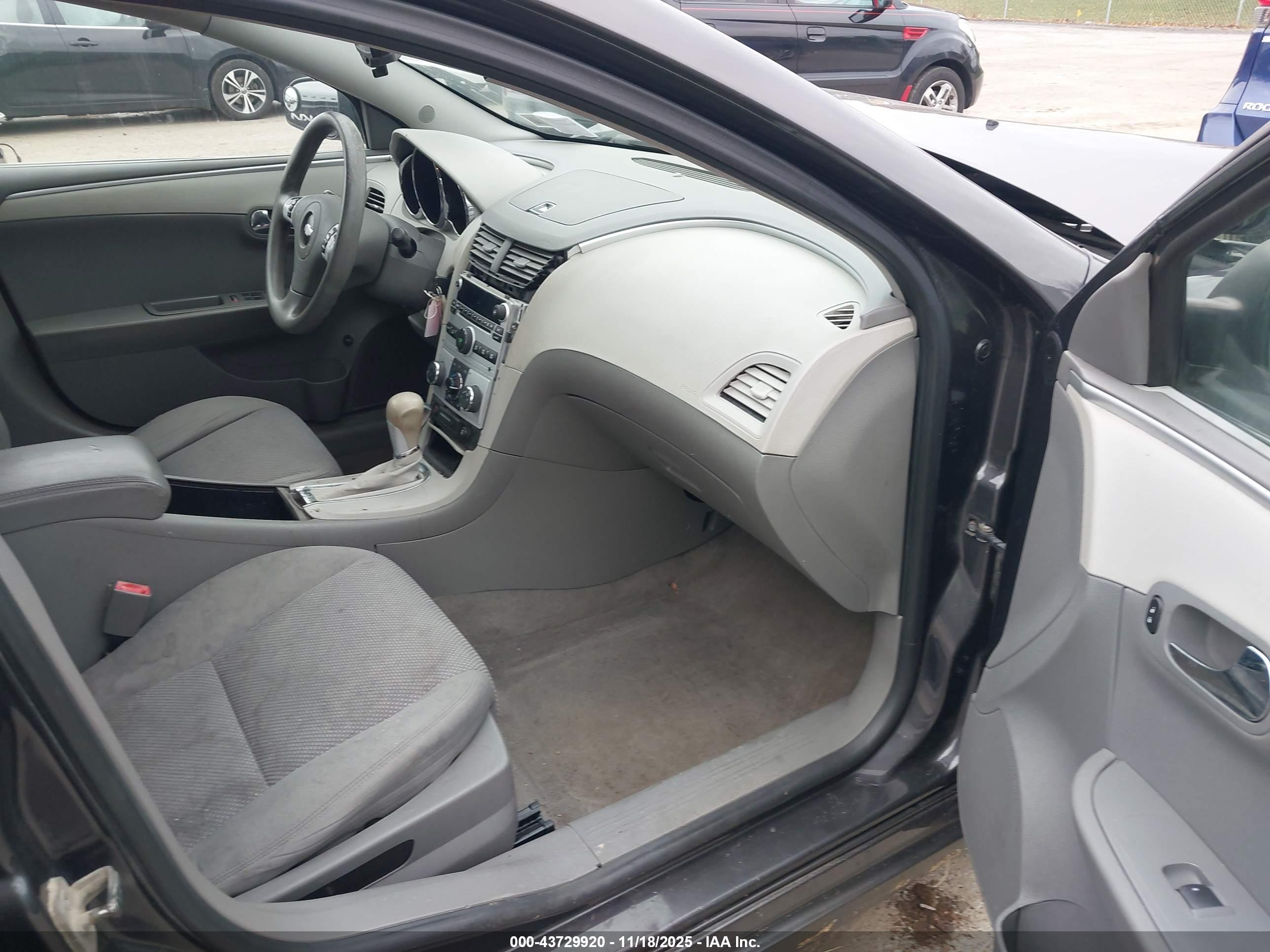 CHEVROLET MALIBU image 5