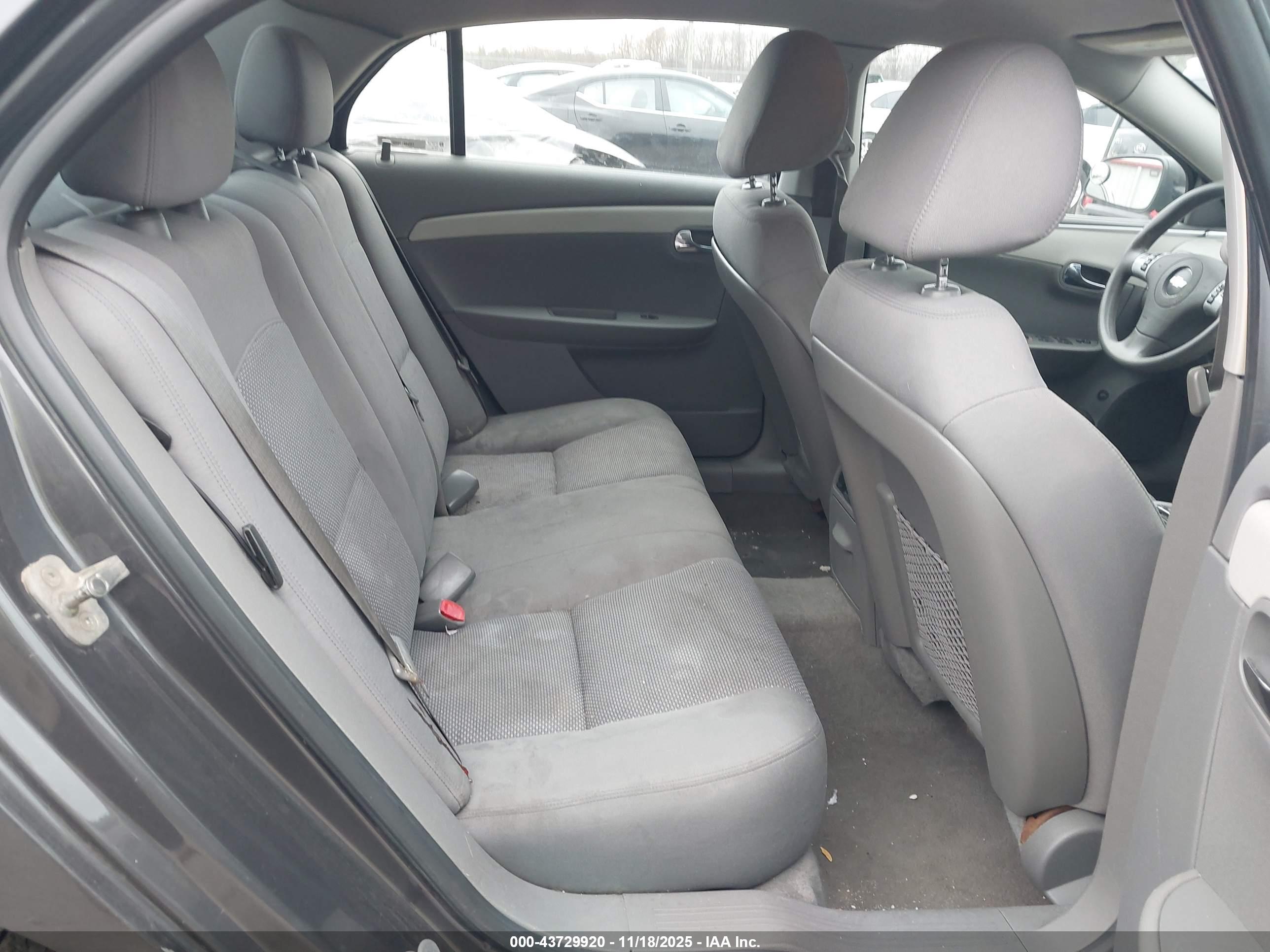 CHEVROLET MALIBU image 8