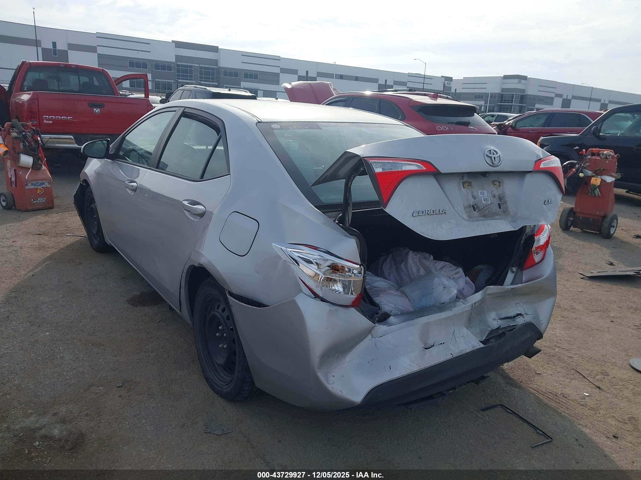TOYOTA COROLLA image 3