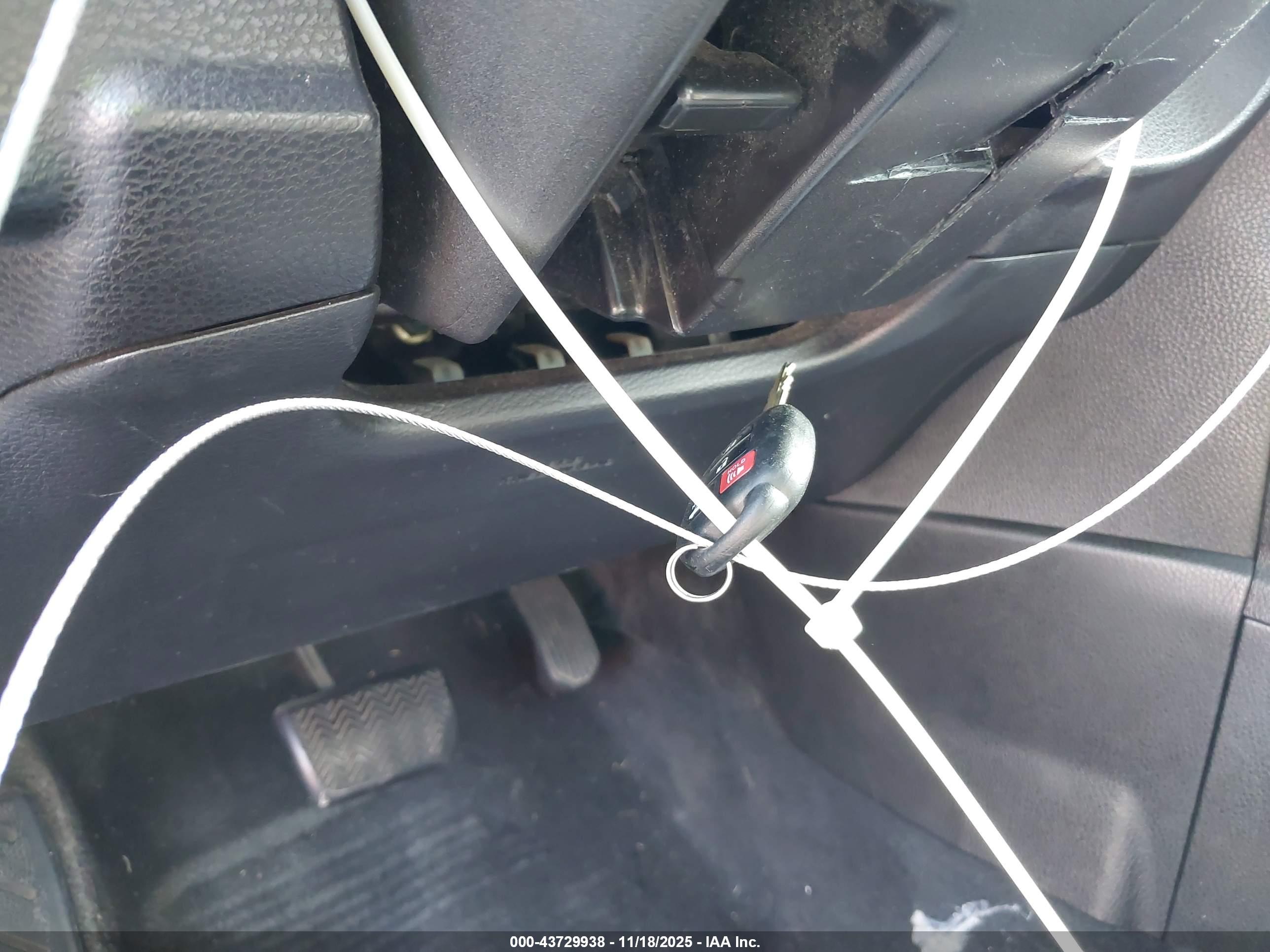 TOYOTA COROLLA image 11