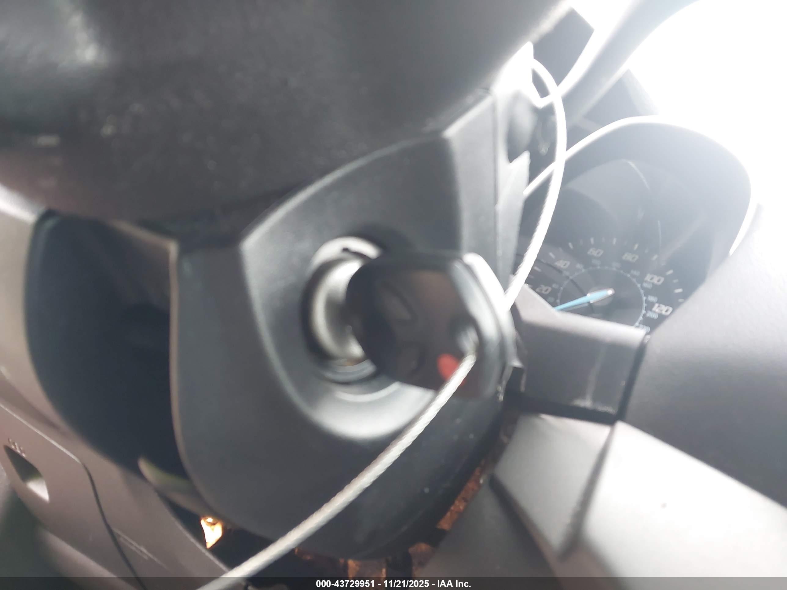 FORD ESCAPE image 11