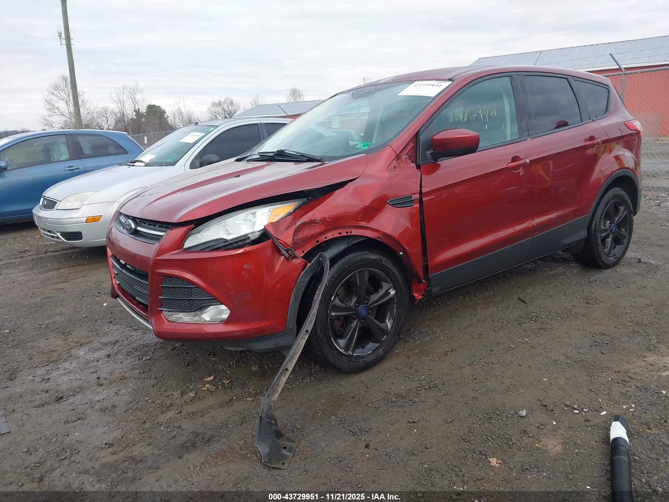 FORD ESCAPE image 2