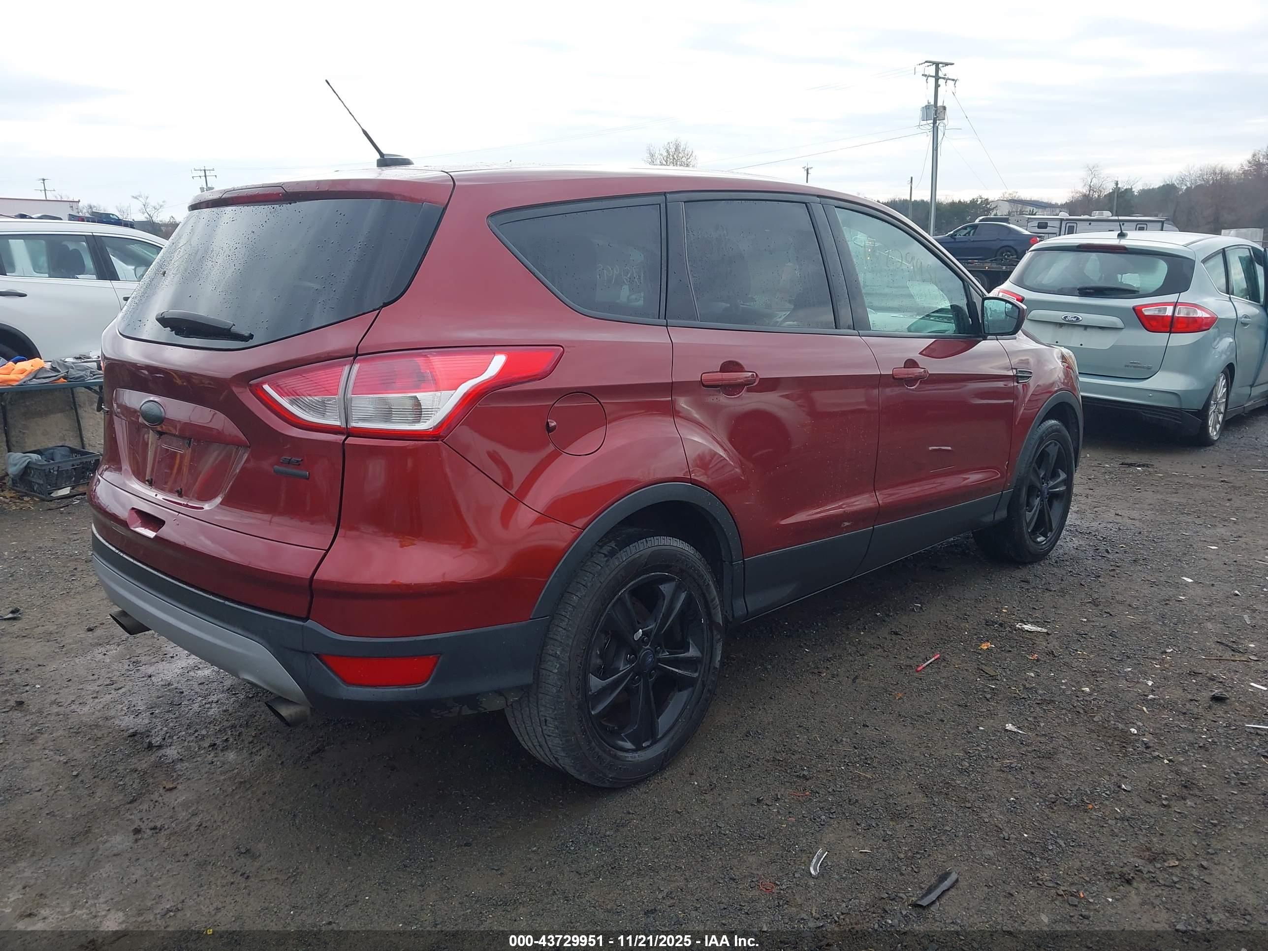 FORD ESCAPE image 4