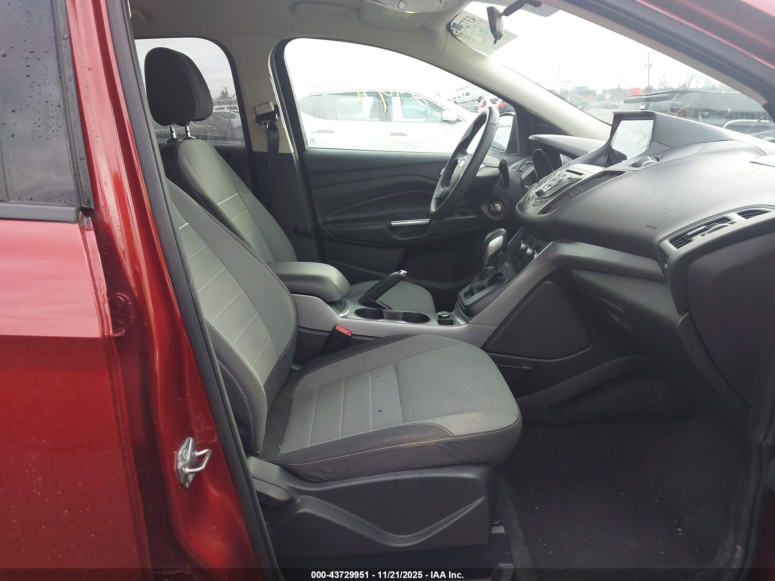 FORD ESCAPE image 5