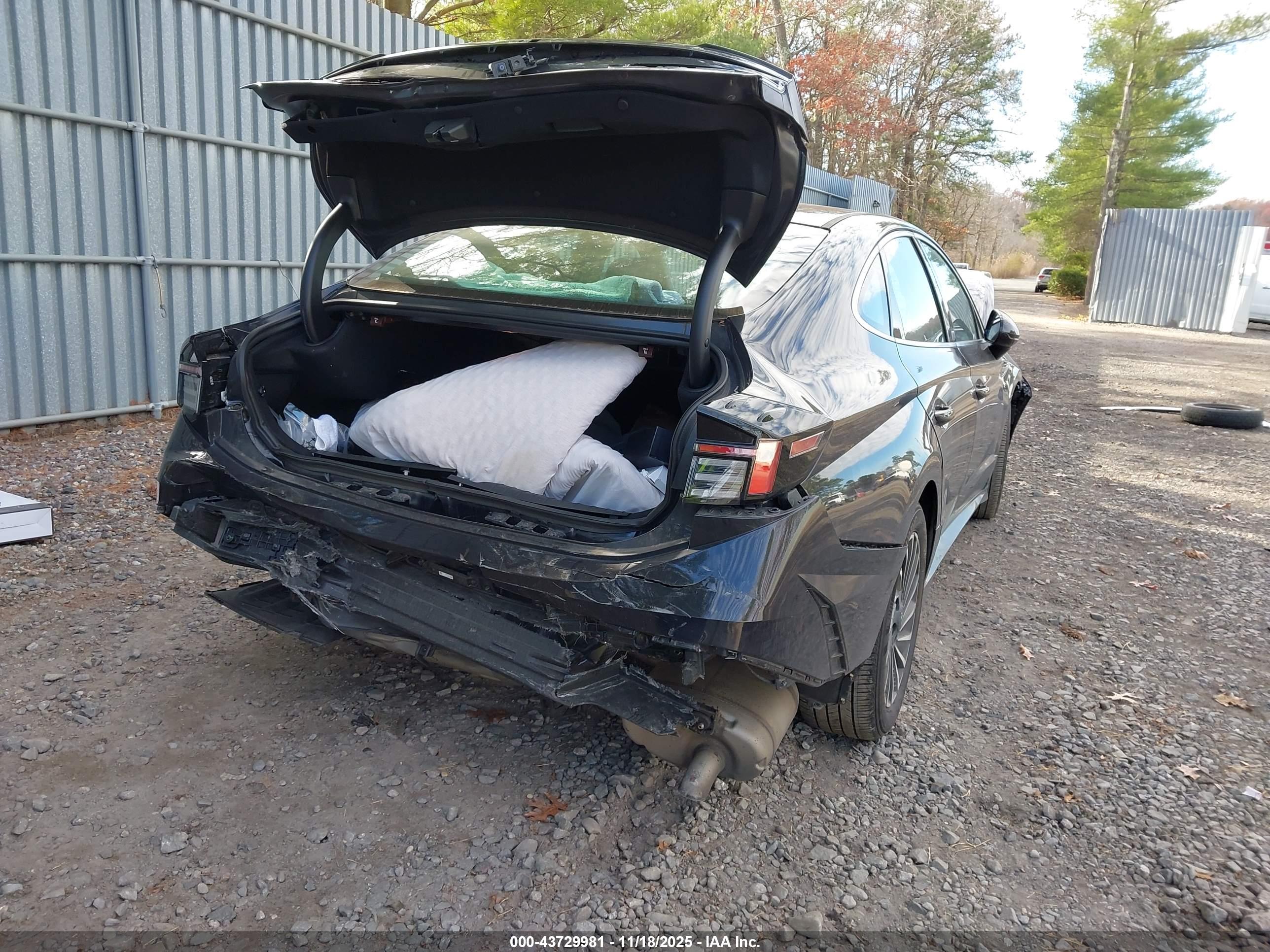 HYUNDAI SONATA image 4