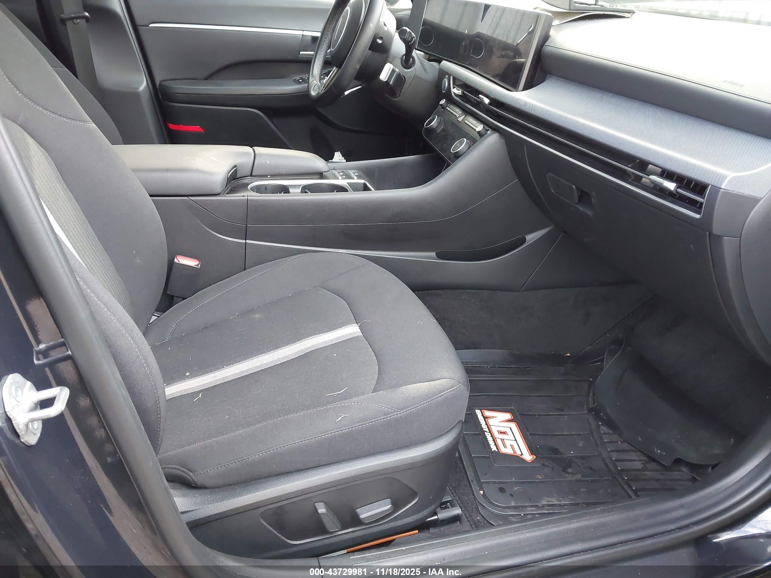 HYUNDAI SONATA image 5