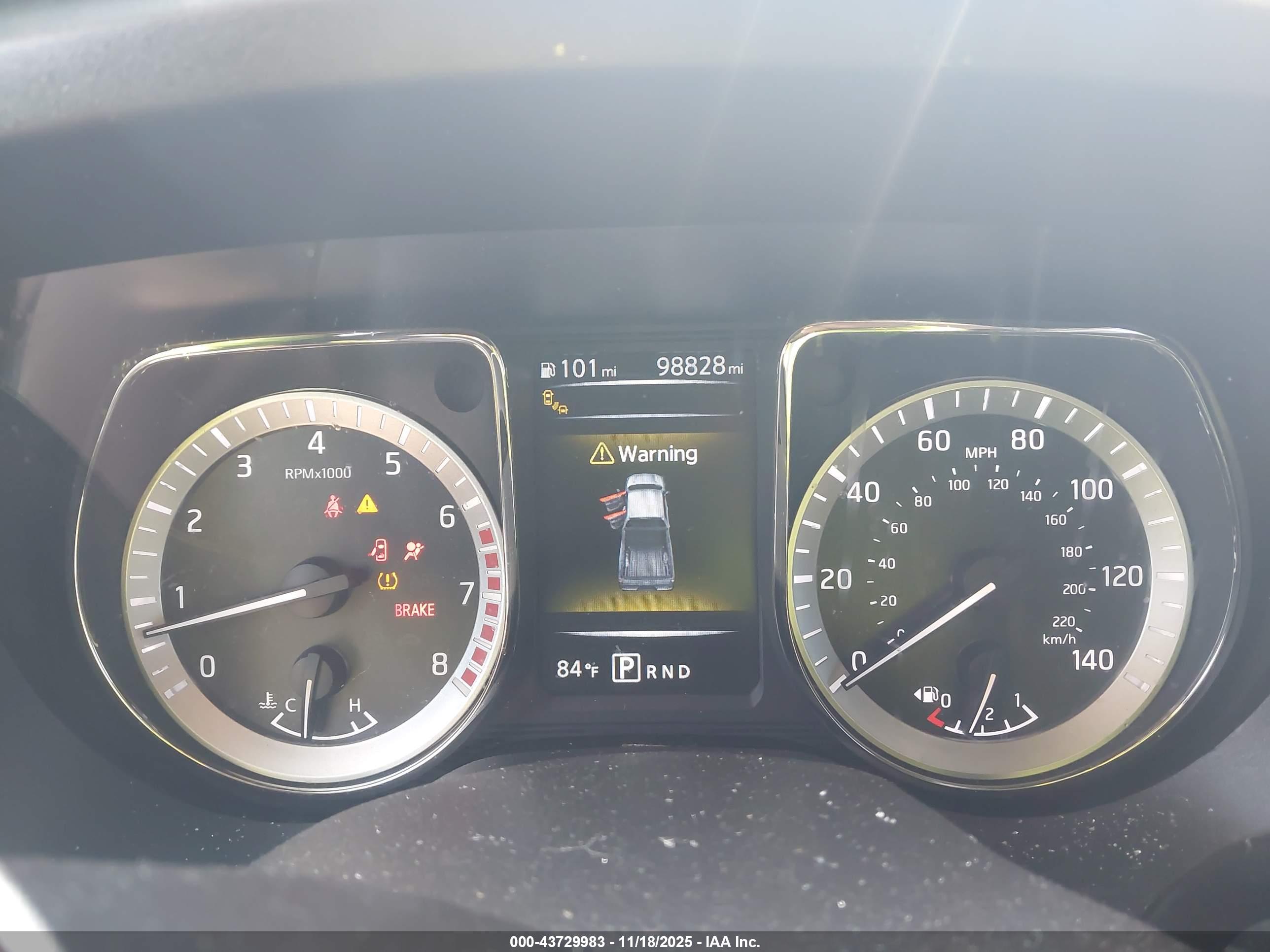 NISSAN TITAN image 7