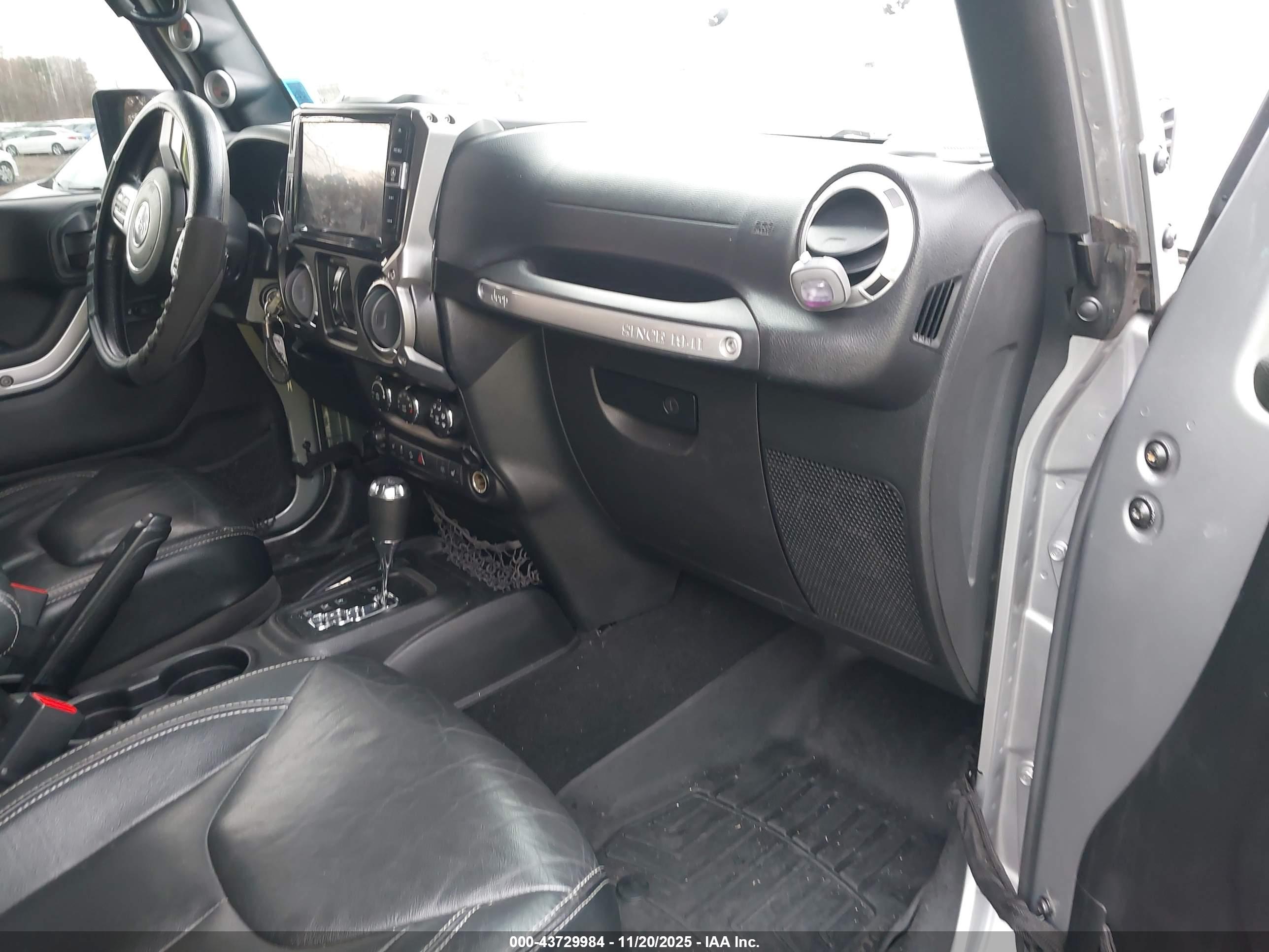 JEEP WRANGLER image 5