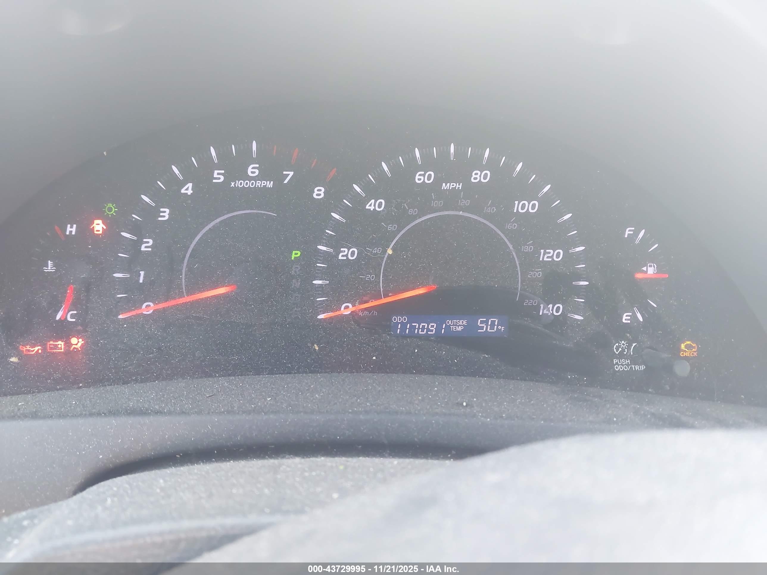 TOYOTA CAMRY image 7