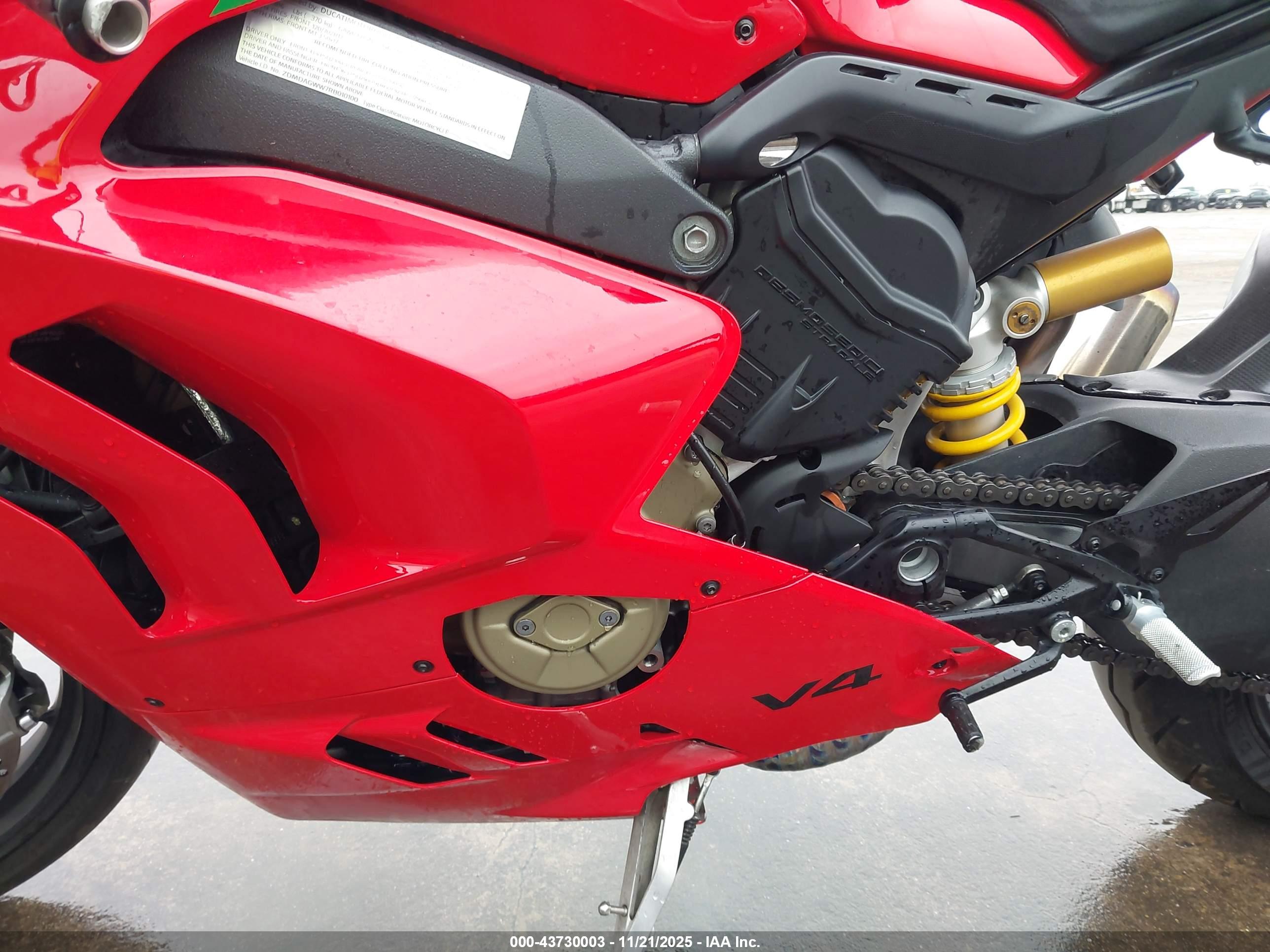 DUCATI PANIGALE image 9