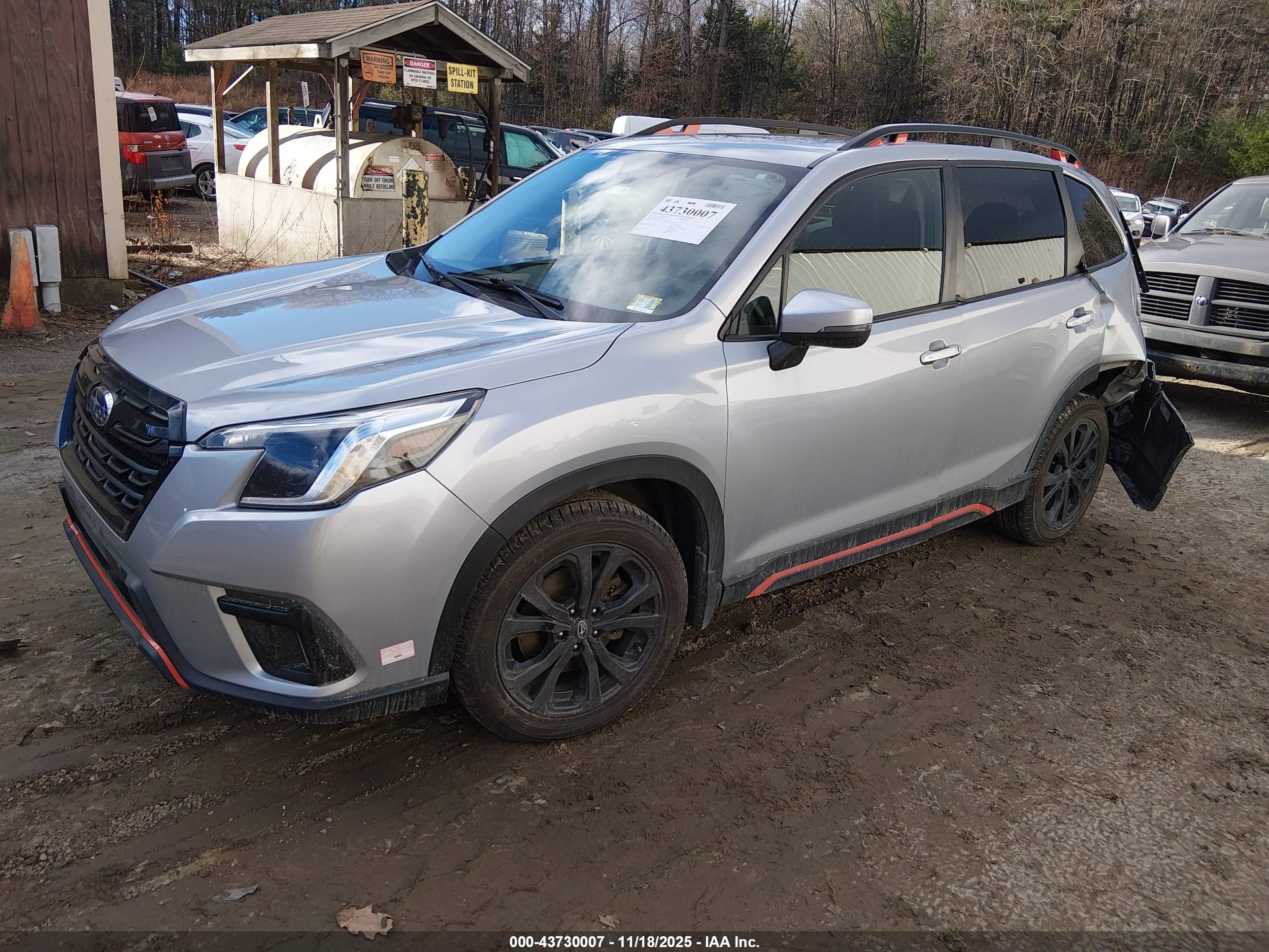 SUBARU FORESTER image 2